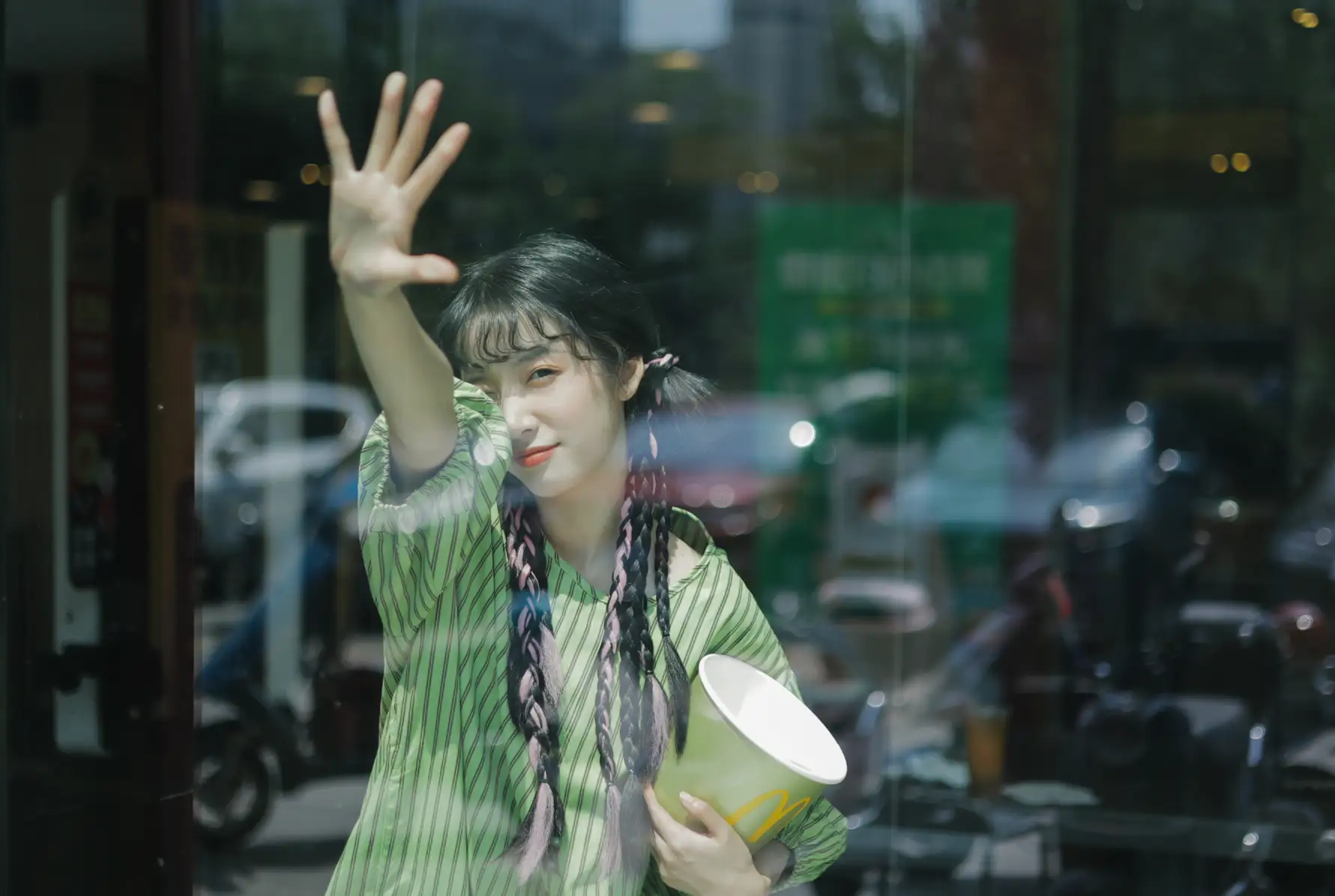 [艺图语] 2022.08.02 Vol.1605 – 夏日女友 一只阿梦崽#[42P]-3