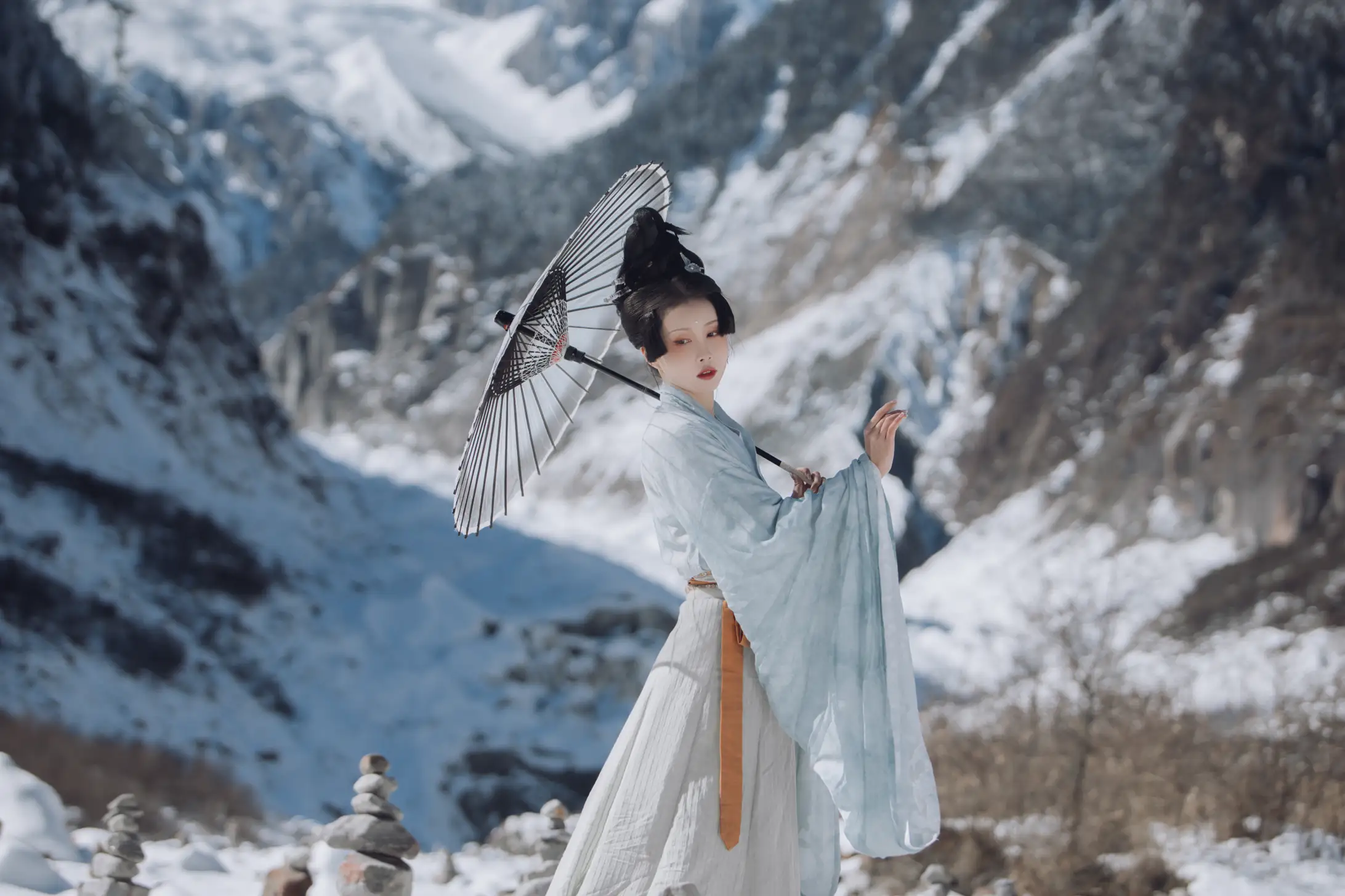 [艺图语] 2022.09.18 Vol.1979 – 风回雪 姌Rr#[21P]-6
