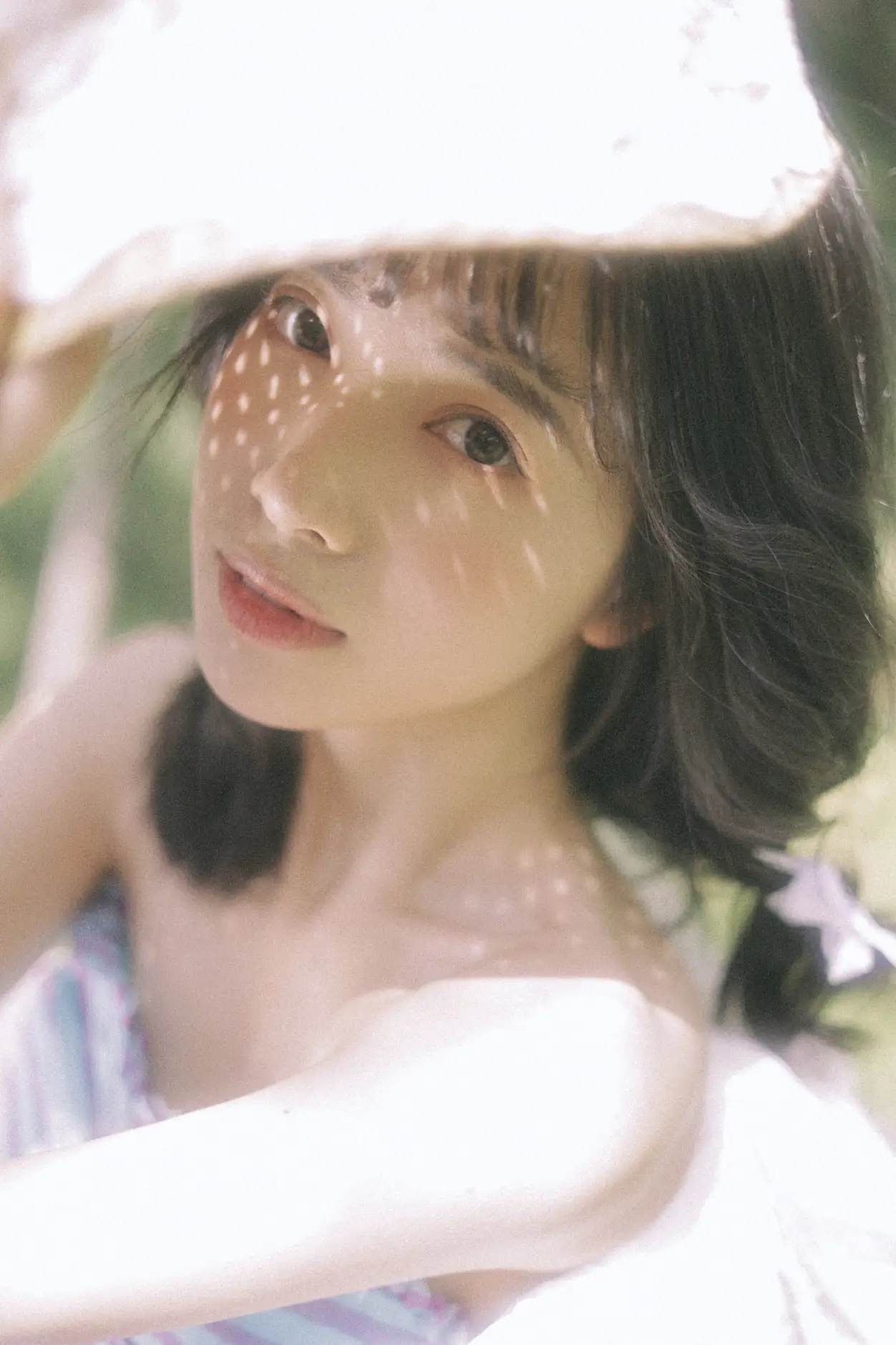[艺图语] 2022.05.27 Vol.1006 – 她的眸 一只阿梦崽#[34P]-1