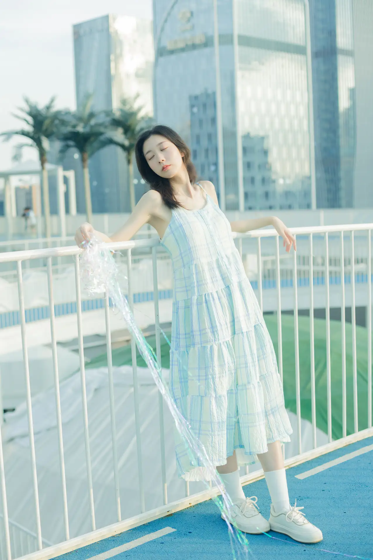 [艺图语] 2022.08.17 Vol.1727 – 透明 饲猫少女 饲猫少女-#[36P]-1