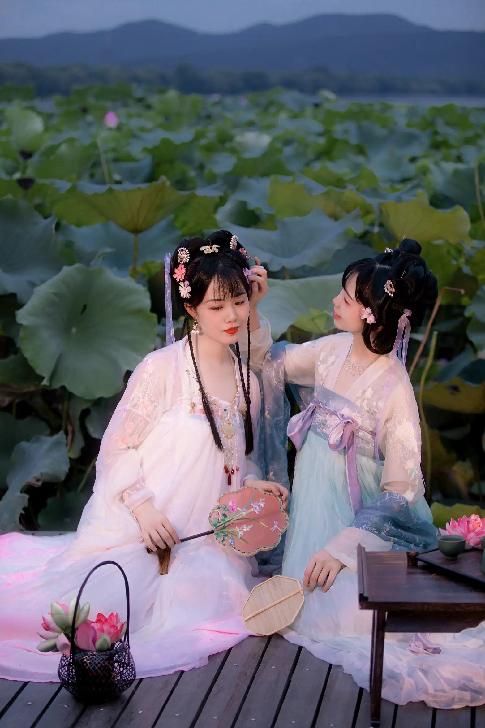 [艺图语] 2021.12.24 Vol.528 – 赏荷 僵僵#[24P]-5