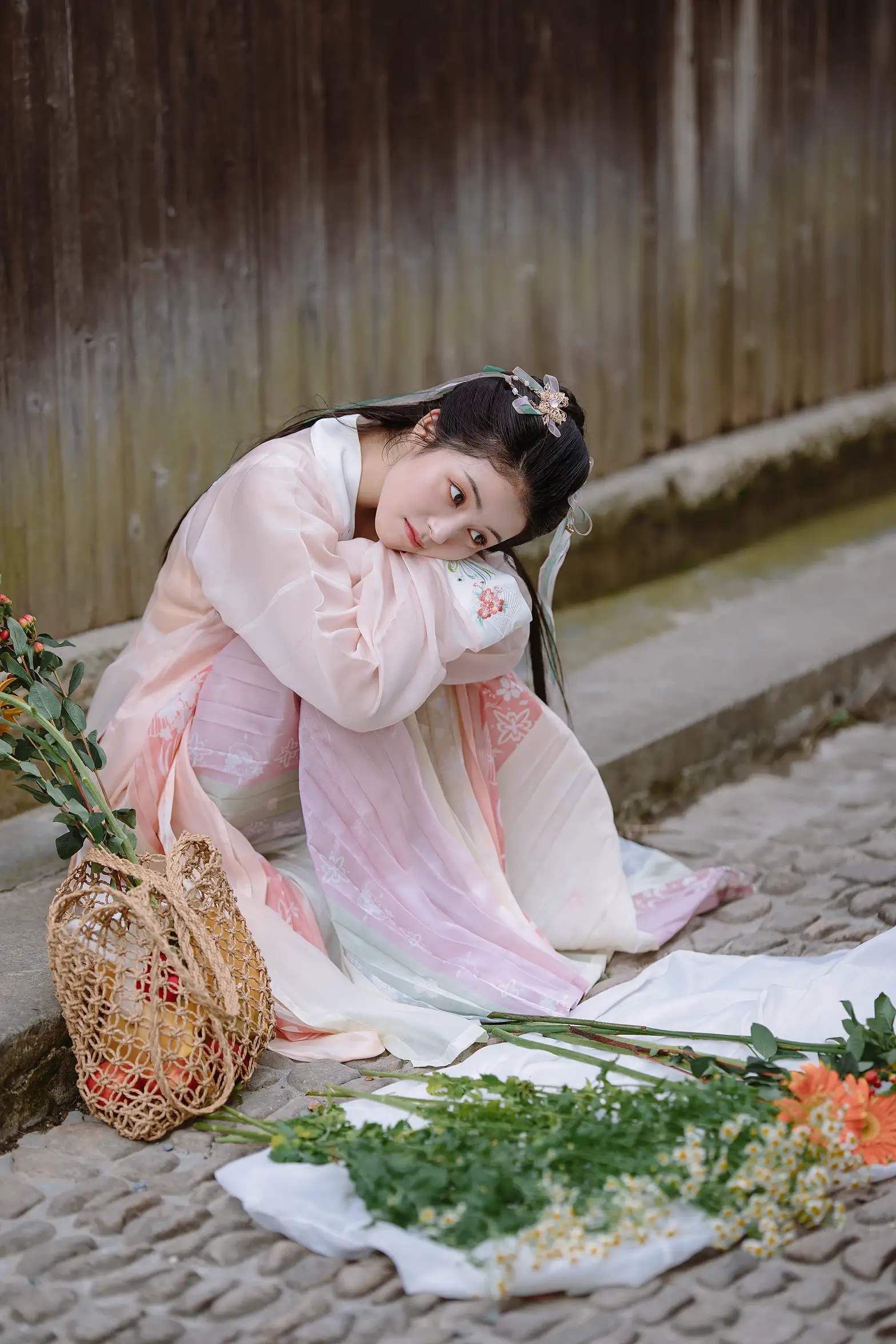 [艺图语] 2022.01.07 Vol.604 – 卖花姑娘 陶然#[25P]-4
