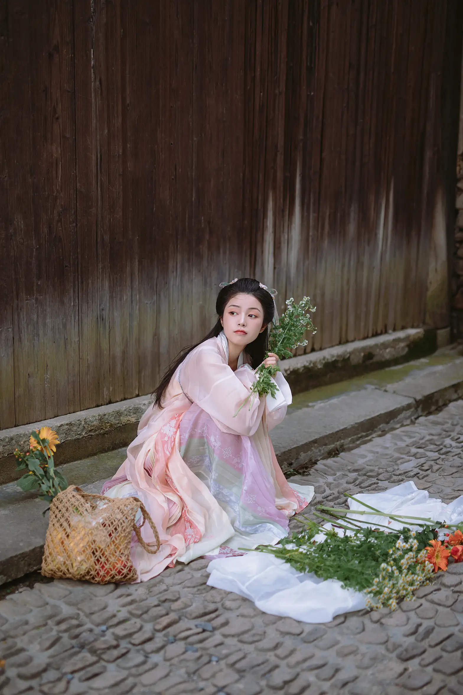 [艺图语] 2022.01.07 Vol.604 – 卖花姑娘 陶然#[25P]-8