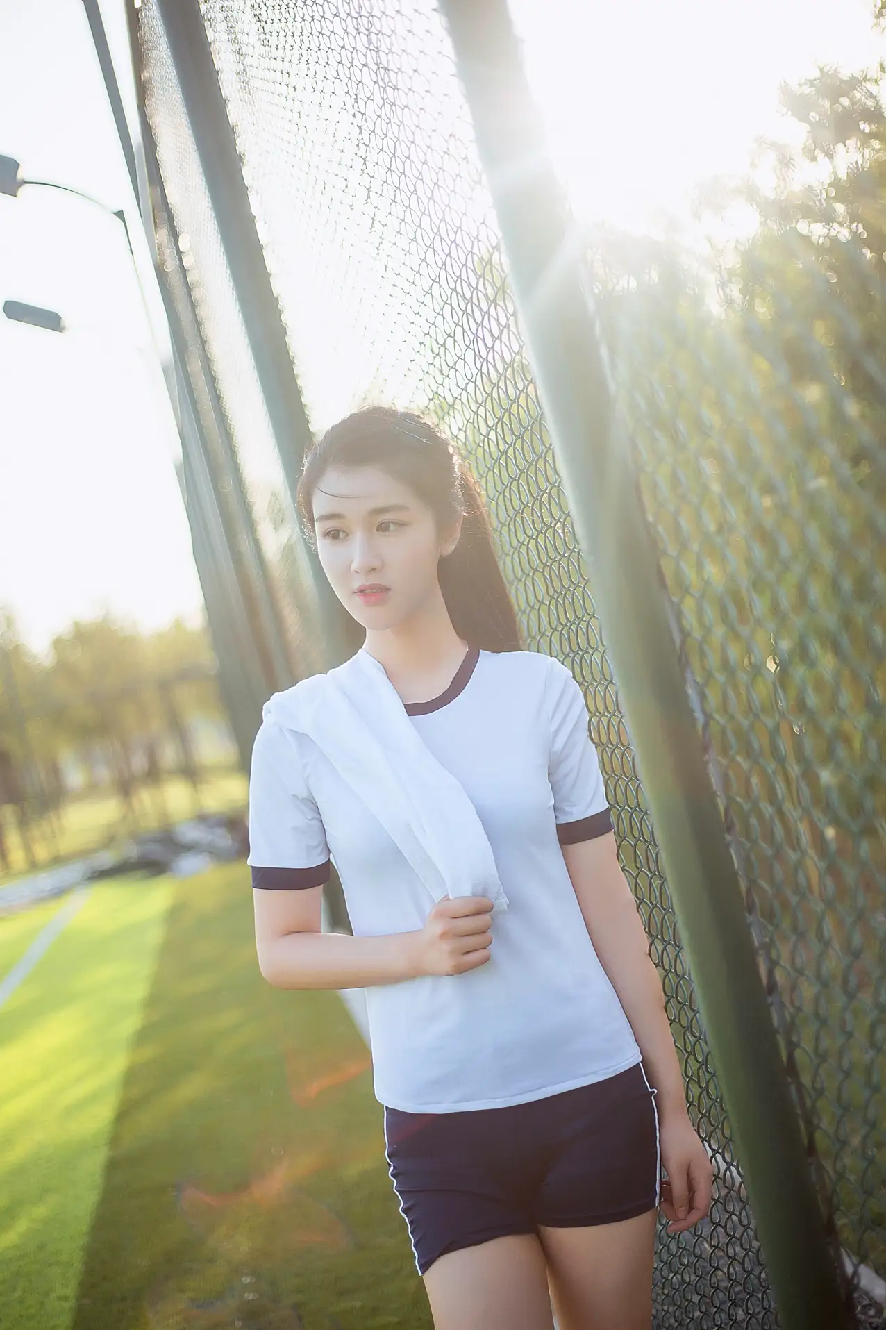 [艺图语] 2022.06.13 Vol.1164 – 操场元气少女 尚雨茜Momooly#[21P]-1