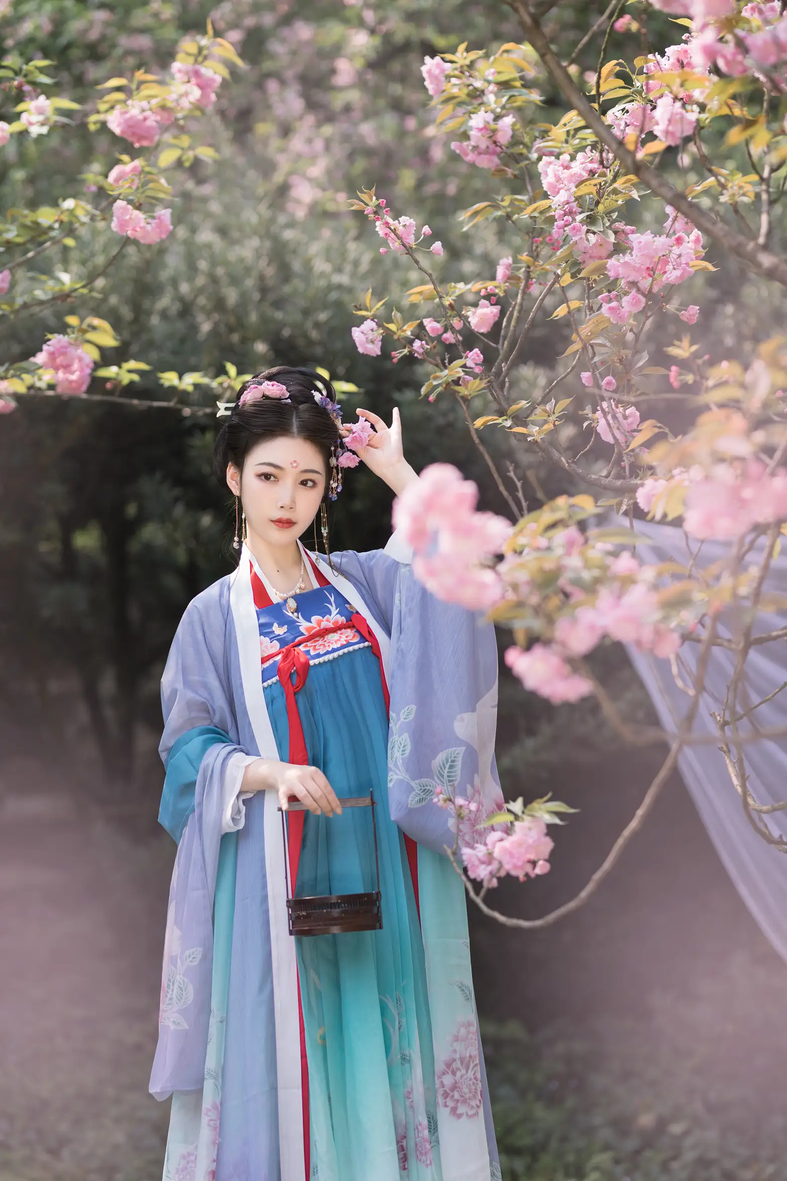 [艺图语] 2021.09.04 Vol.246 – 美人如樱 青卿#[21P]-1