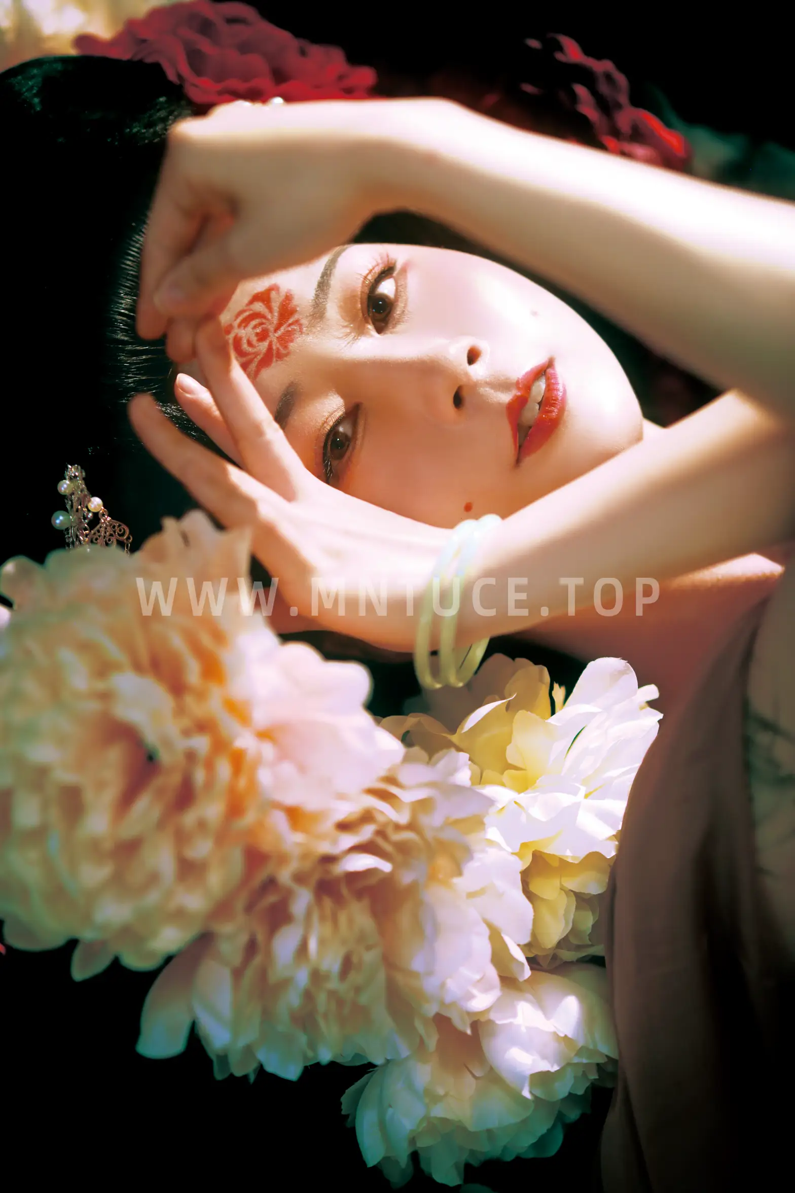 [艺图语] 2022.08.23 Vol.1771 – 贵妃醉卧牡丹丛 文鱼#[21P]-8