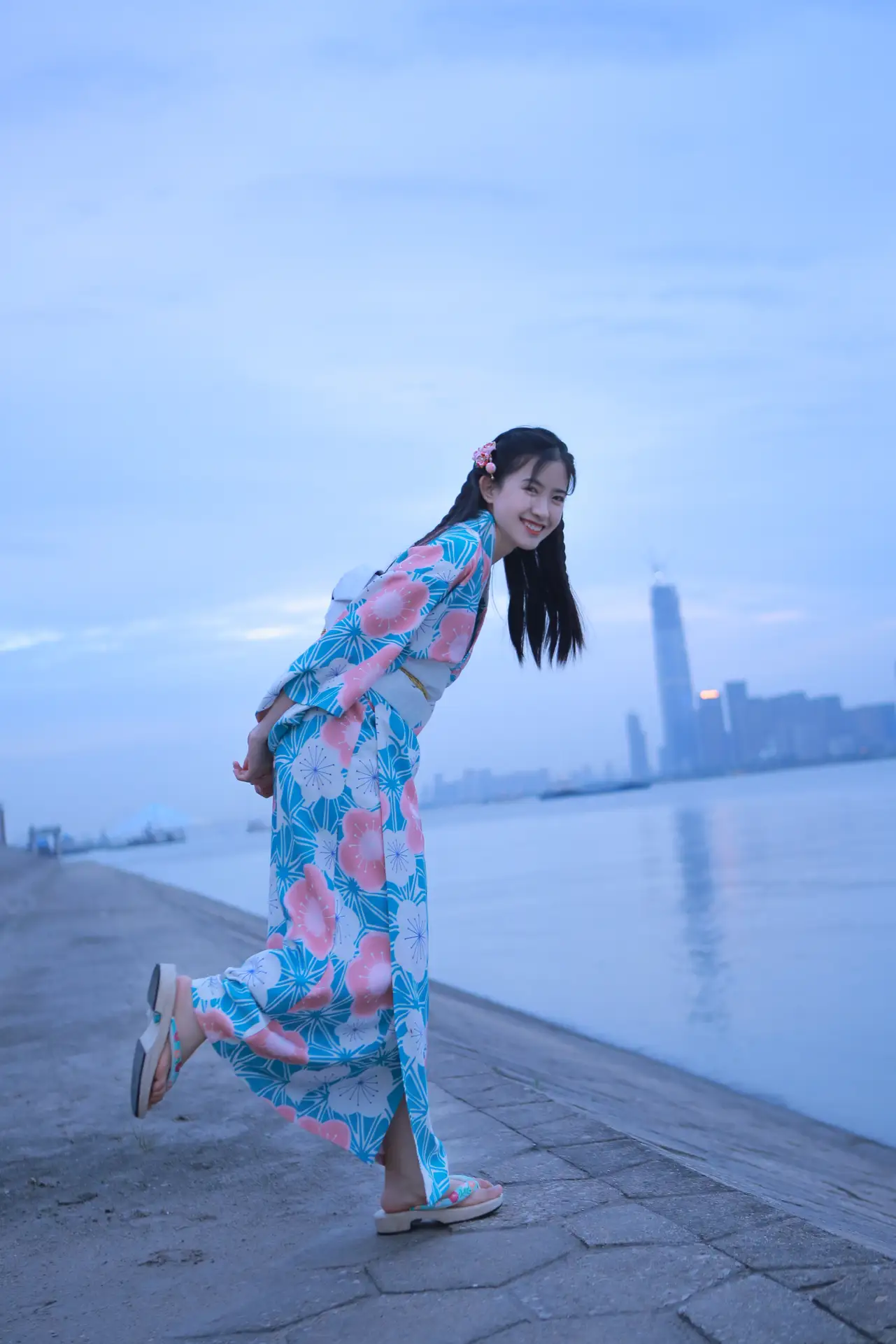 [艺图语] 2022.06.06 Vol.1095 – 花火 小草草呀#[22P]-3