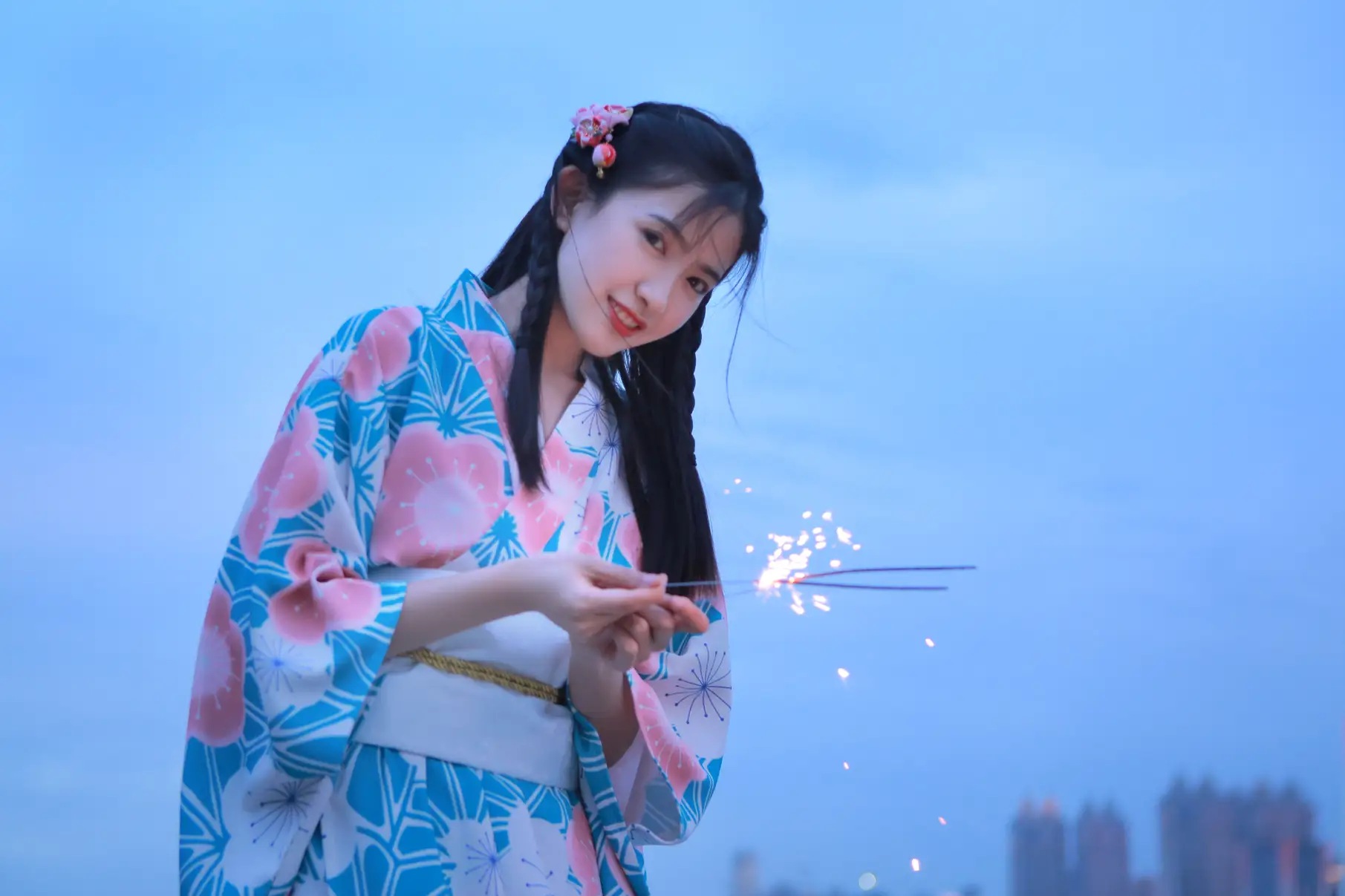 [艺图语] 2022.06.06 Vol.1095 – 花火 小草草呀#[22P]-7