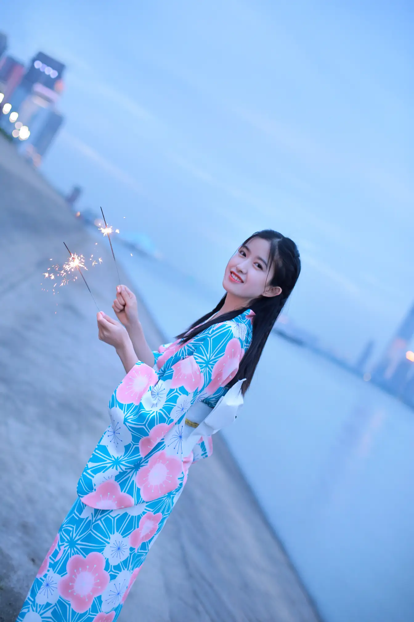 [艺图语] 2022.06.06 Vol.1095 – 花火 小草草呀#[22P]-10