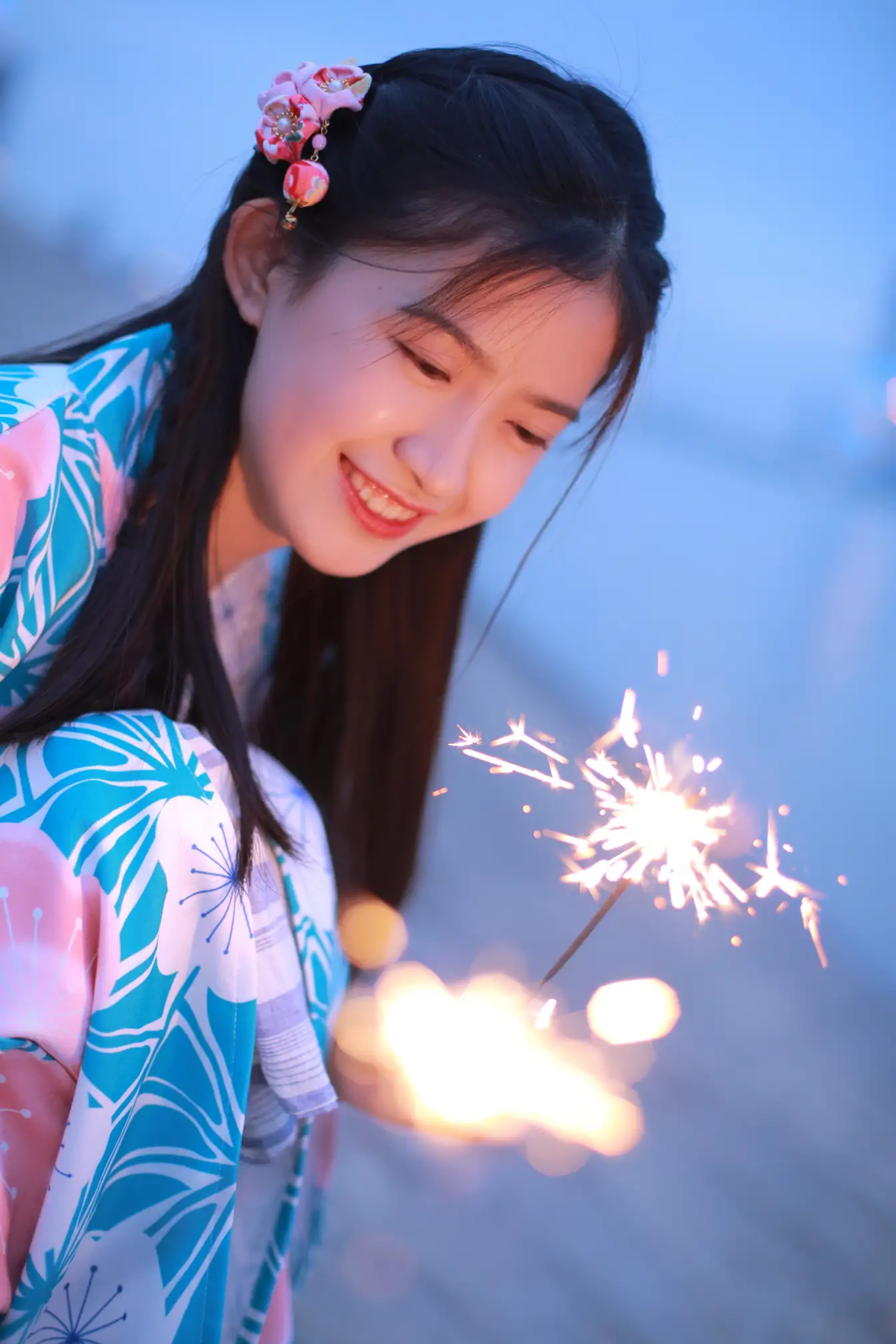 [艺图语] 2022.06.06 Vol.1095 – 花火 小草草呀#[22P]-2