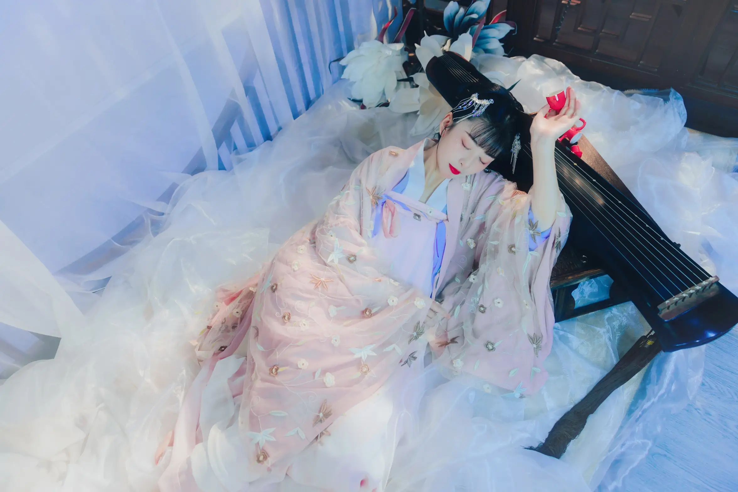 [艺图语] 2022.08.14 Vol.1702 – 琴语 秘制大何酱#[22P]-1
