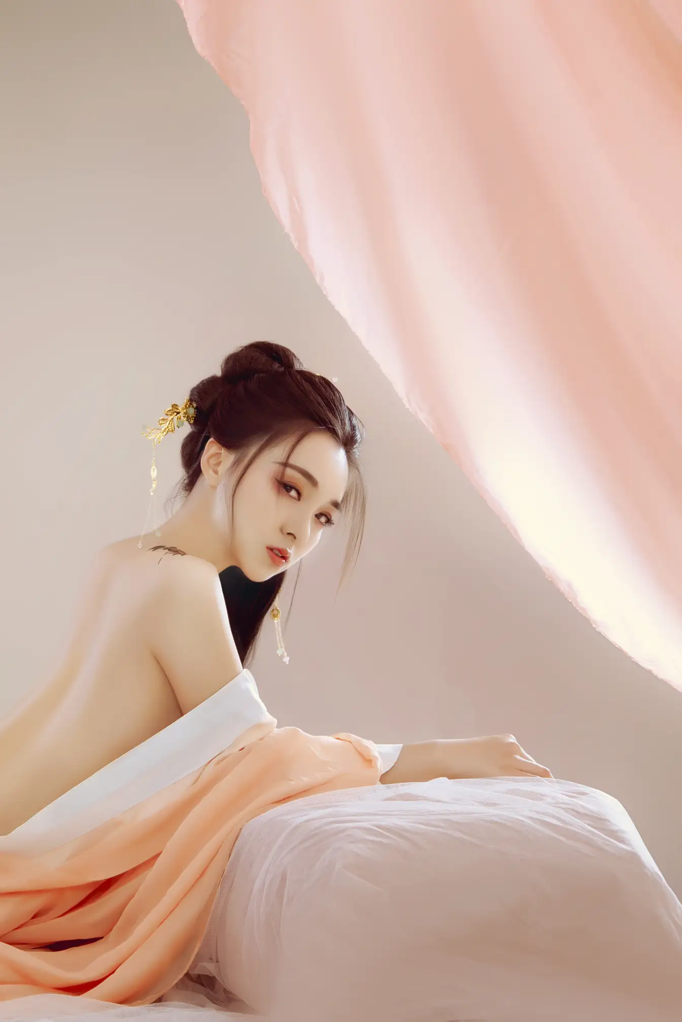 [艺图语] 2022.02.19 Vol.824 – 媚青闺 倩宝#[22P]-7