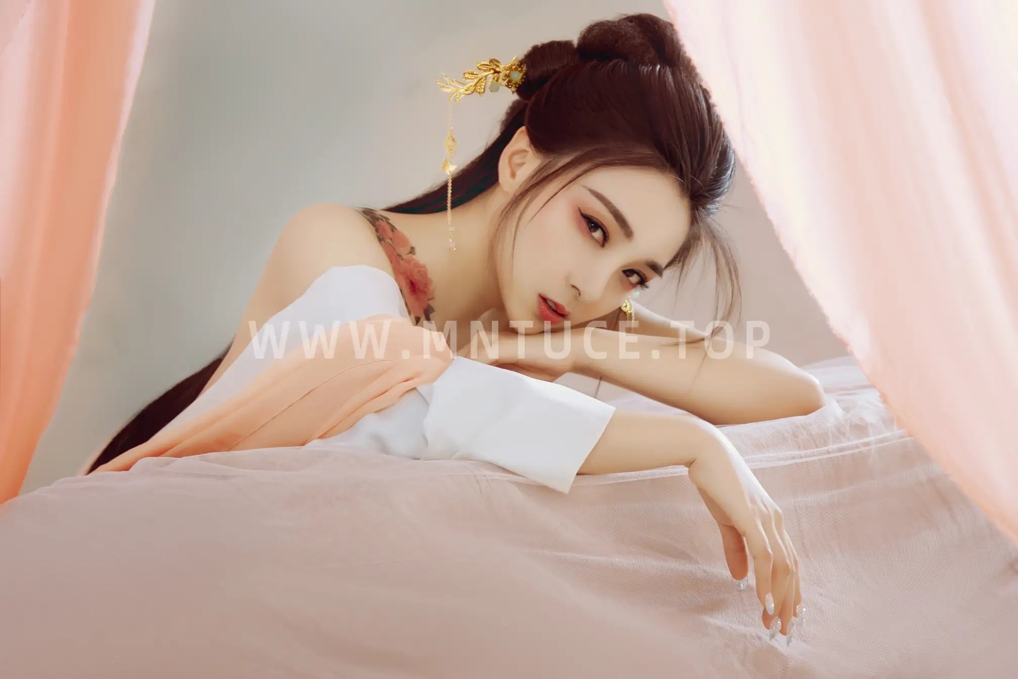 [艺图语] 2022.02.19 Vol.824 – 媚青闺 倩宝#[22P]-10