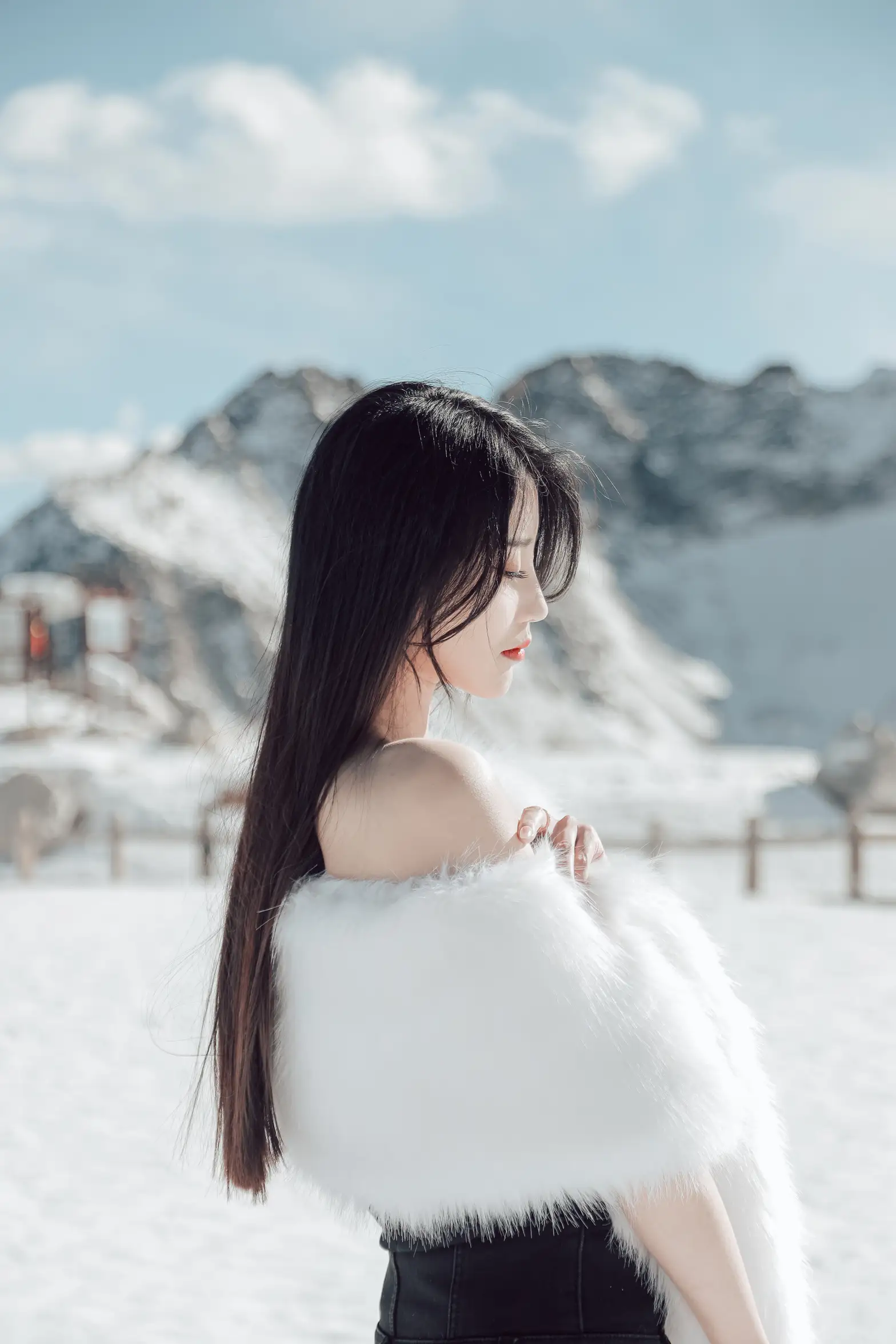 [艺图语] 2022.06.21 Vol.1243 – 冰雪之巅 婷婷#[34P]-1