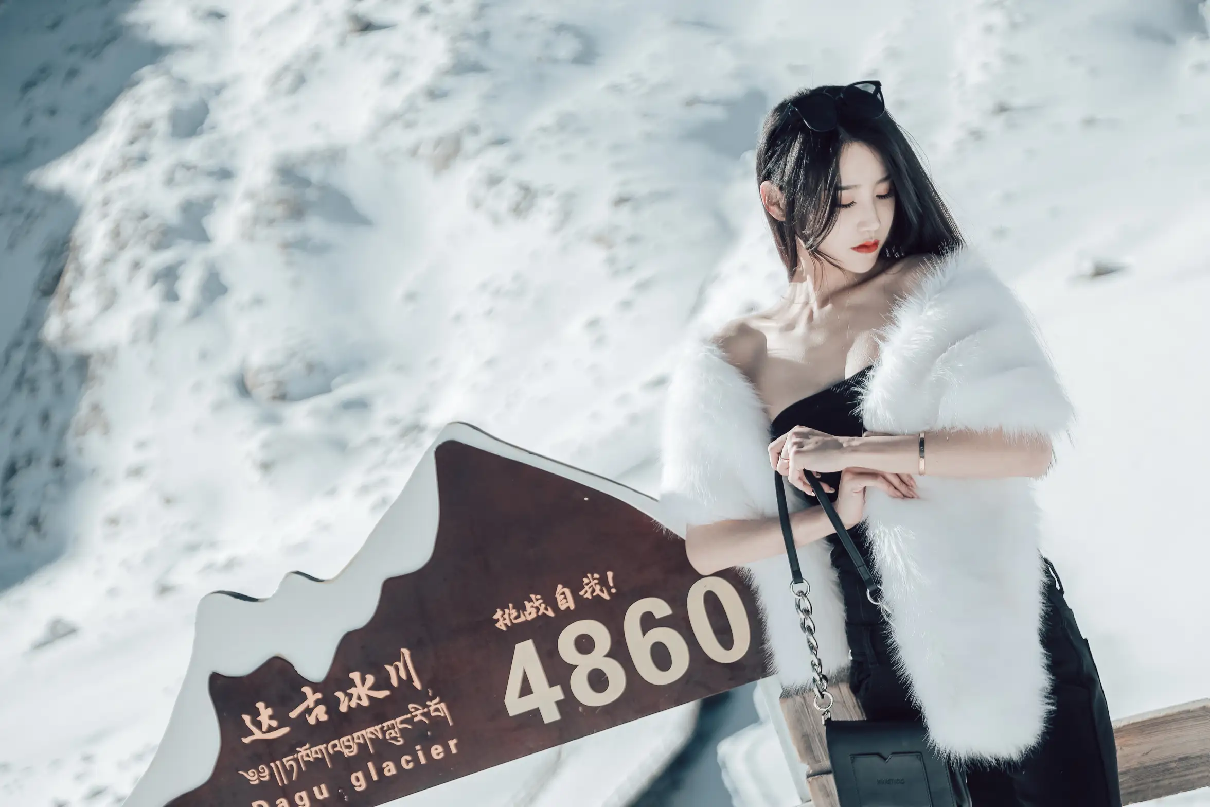 [艺图语] 2022.06.21 Vol.1243 – 冰雪之巅 婷婷#[34P]-3
