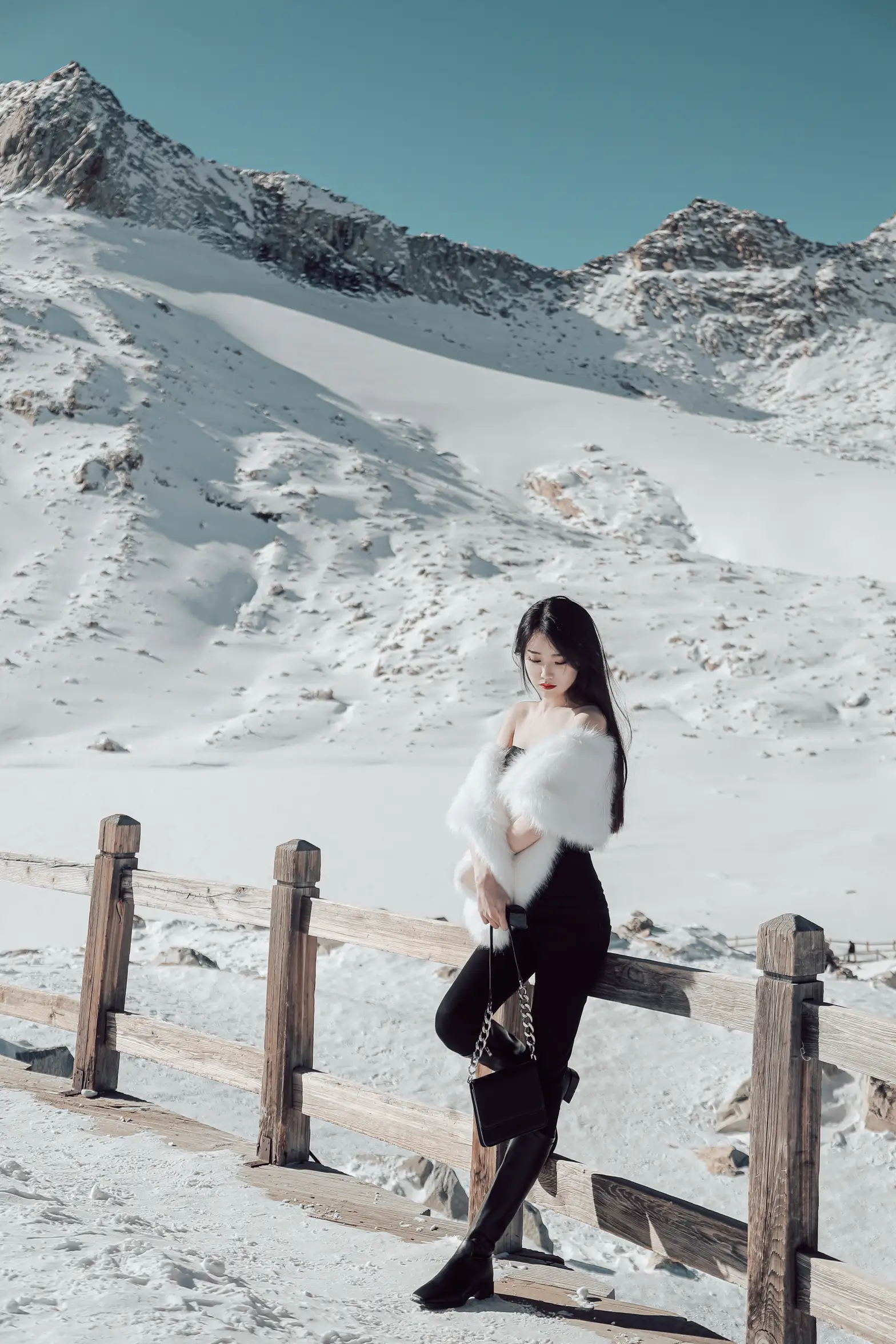 [艺图语] 2022.06.21 Vol.1243 – 冰雪之巅 婷婷#[34P]-5