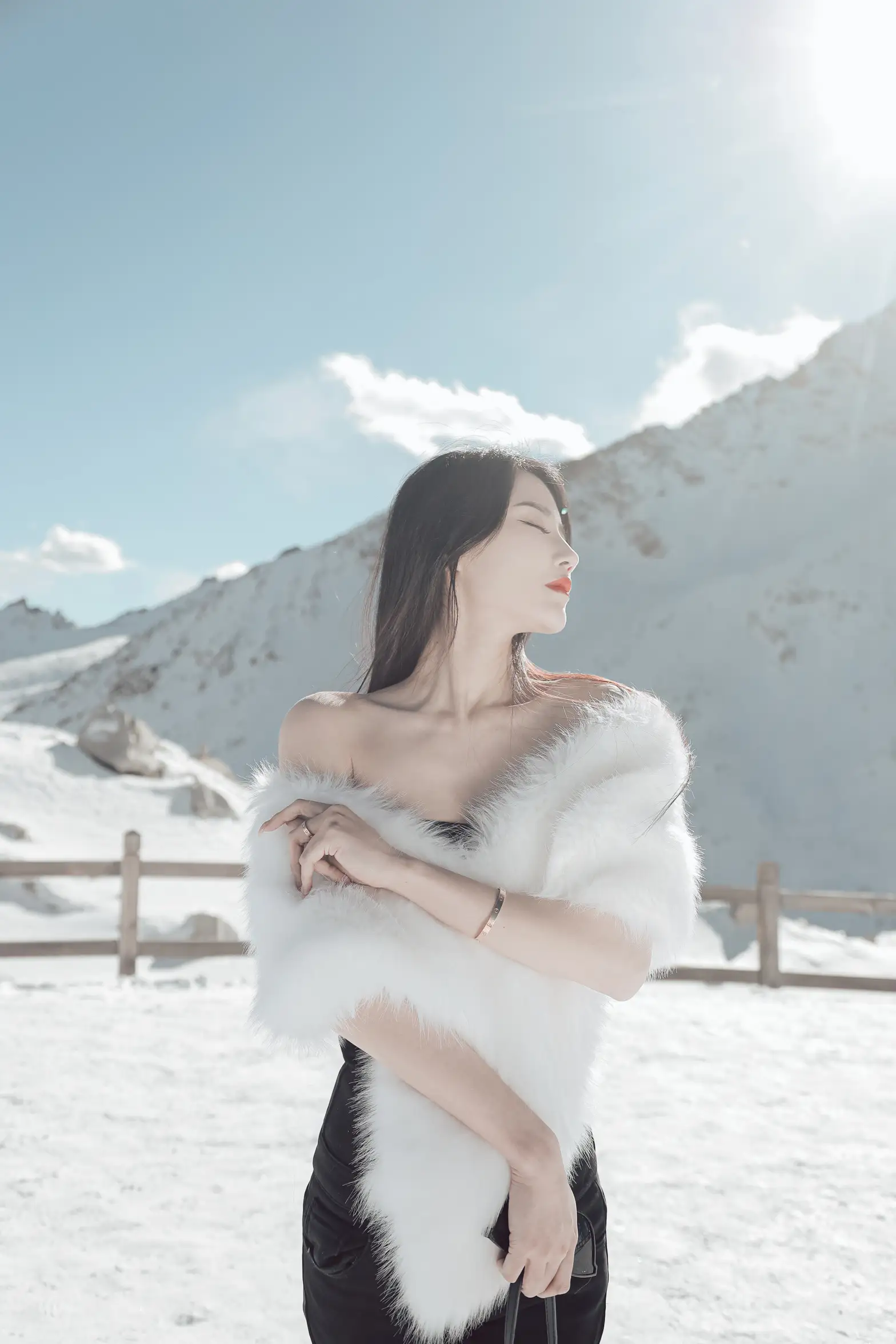 [艺图语] 2022.06.21 Vol.1243 – 冰雪之巅 婷婷#[34P]-6