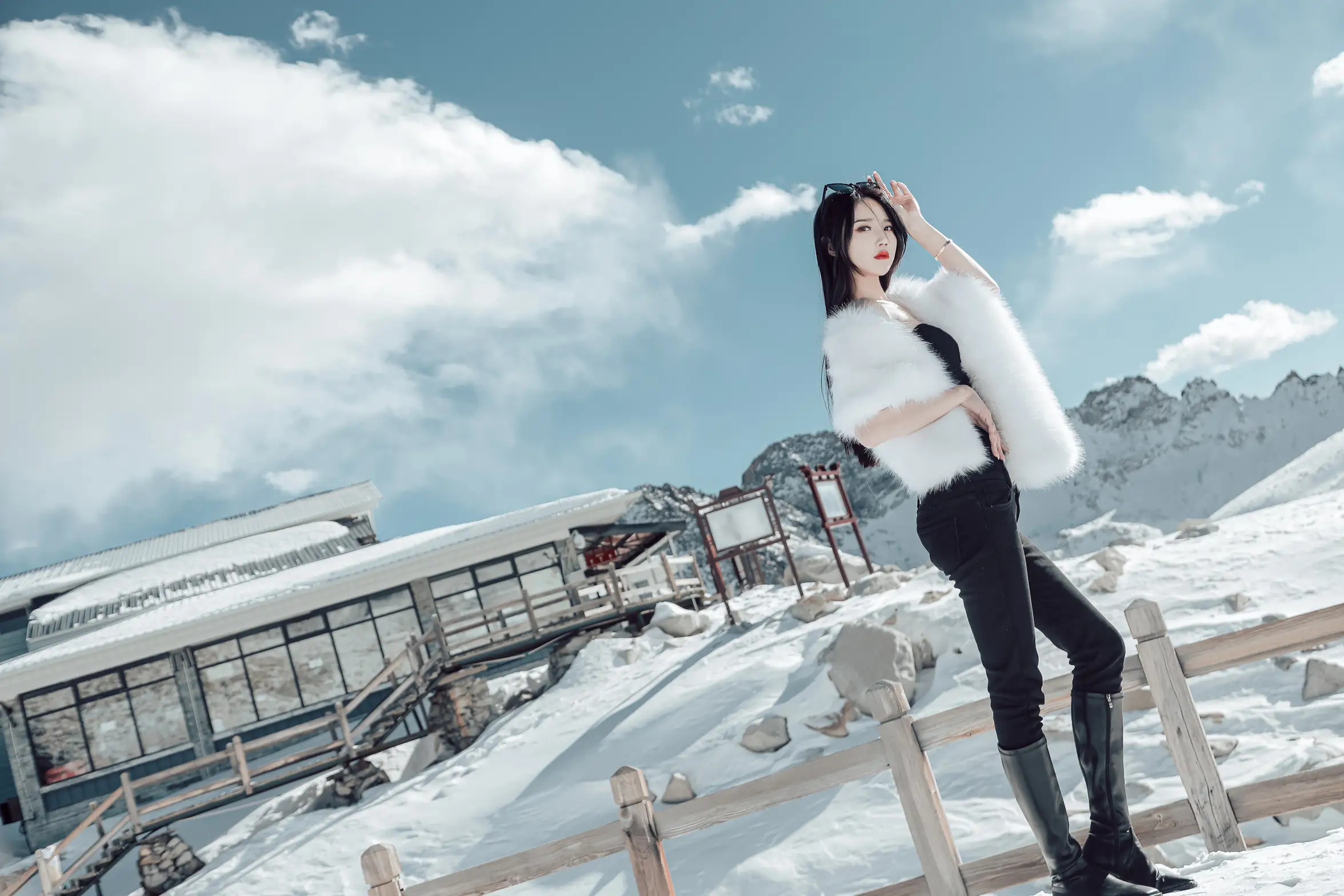 [艺图语] 2022.06.21 Vol.1243 – 冰雪之巅 婷婷#[34P]-8
