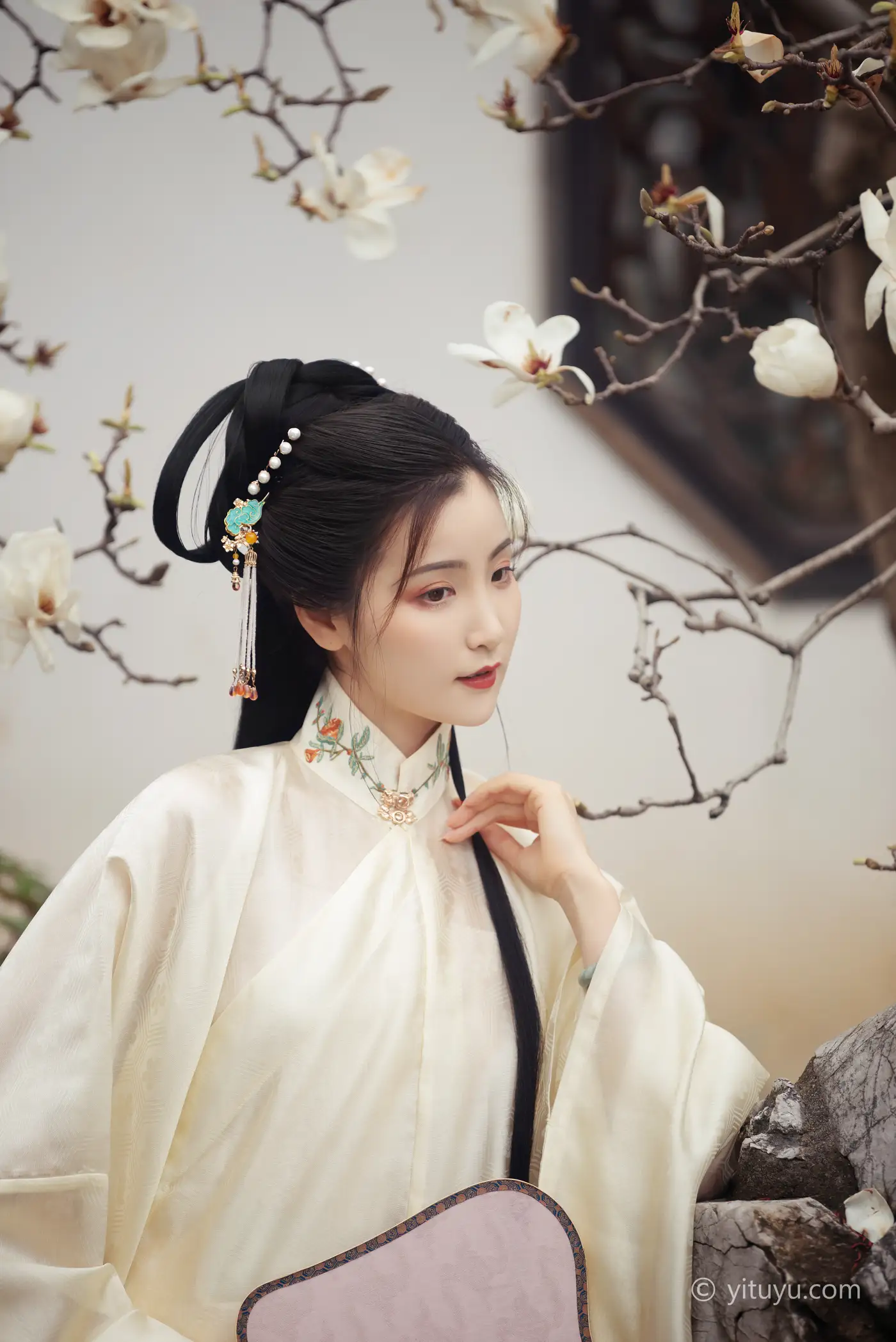 [艺图语] 2021.05.10 Vol.053 – 玉兰 金儿#[23P]-3