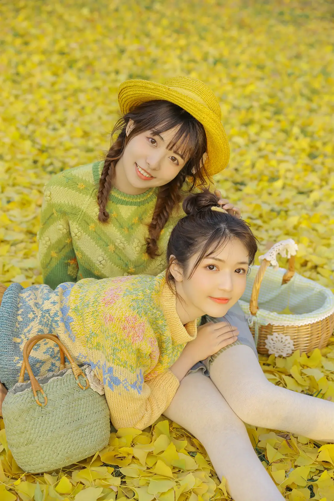 [艺图语] 2022.07.31 Vol.1590 – 今日天气宜见面 金迪-Vivian&一栗橘#[22P]-1