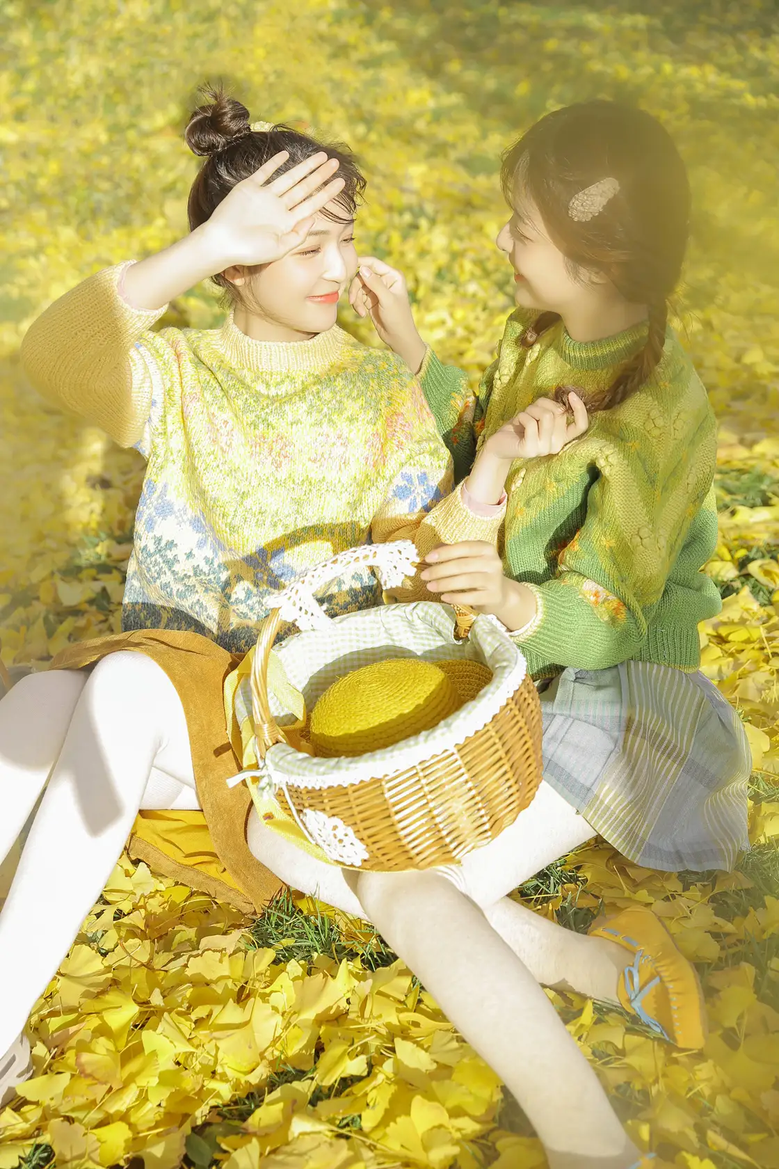 [艺图语] 2022.07.31 Vol.1590 – 今日天气宜见面 金迪-Vivian&一栗橘#[22P]-3