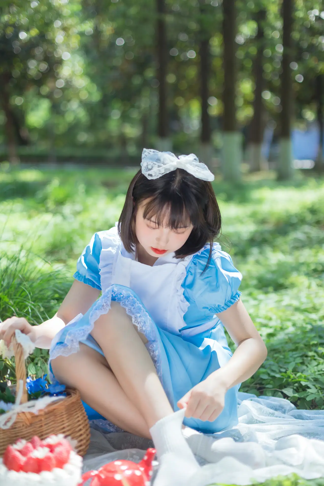 [艺图语] 2022.08.05 Vol.1628 – 雏菊和草莓 哈吉麻花#[32P]-3