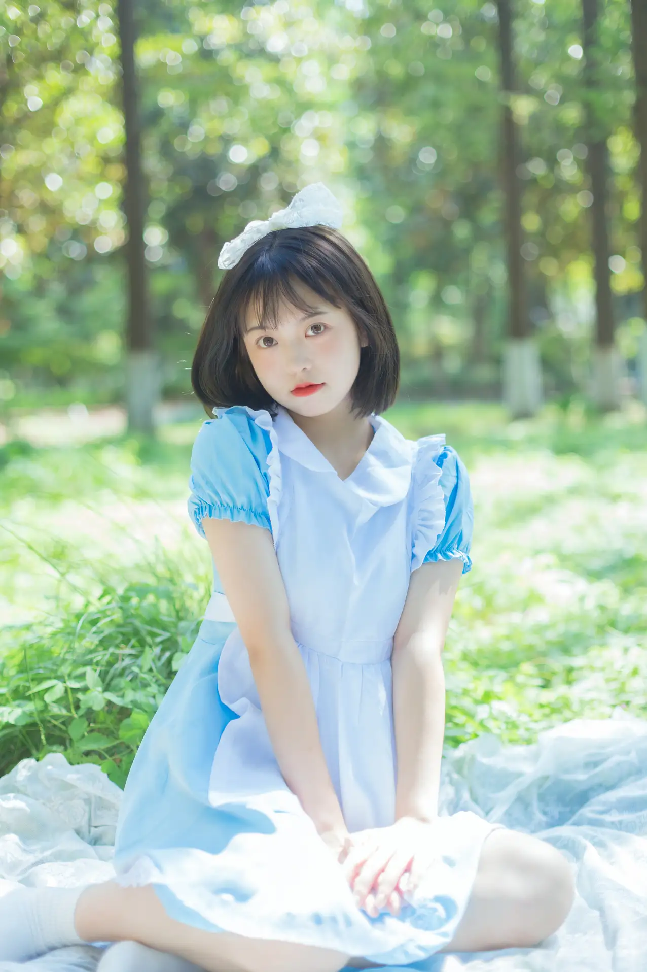 [艺图语] 2022.08.05 Vol.1628 – 雏菊和草莓 哈吉麻花#[32P]-1