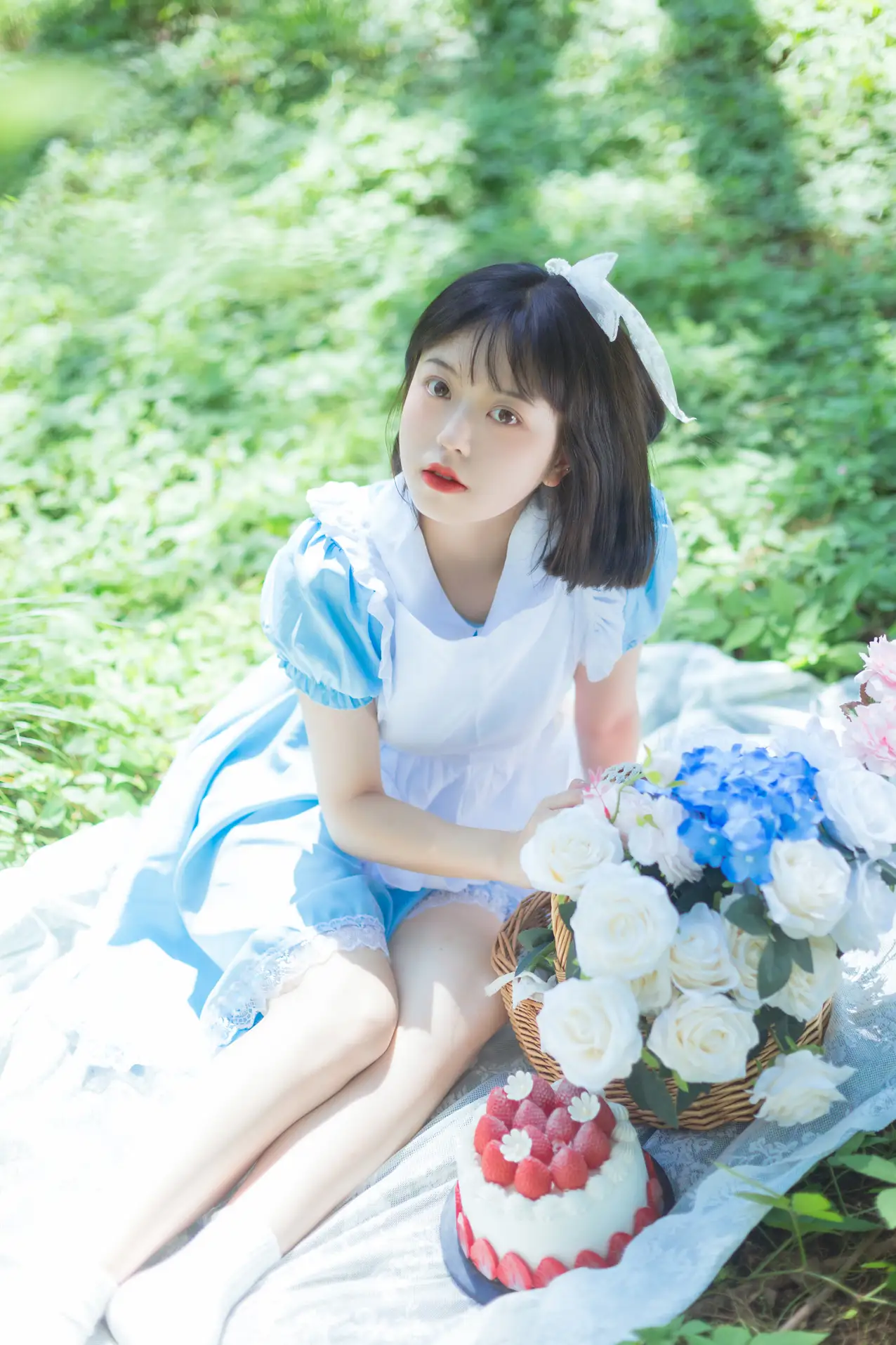 [艺图语] 2022.08.05 Vol.1628 – 雏菊和草莓 哈吉麻花#[32P]-3