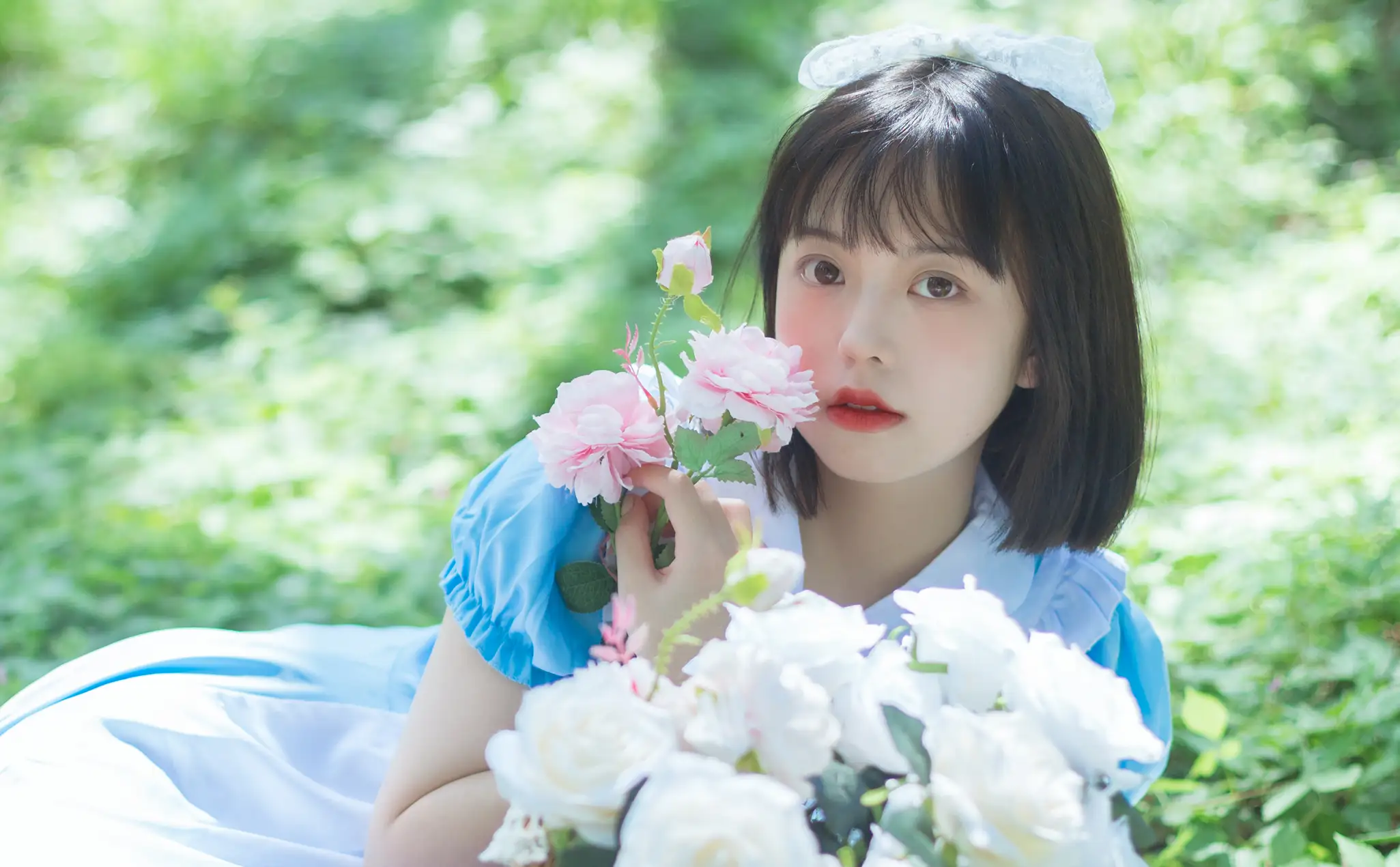 [艺图语] 2022.08.05 Vol.1628 – 雏菊和草莓 哈吉麻花#[32P]-6