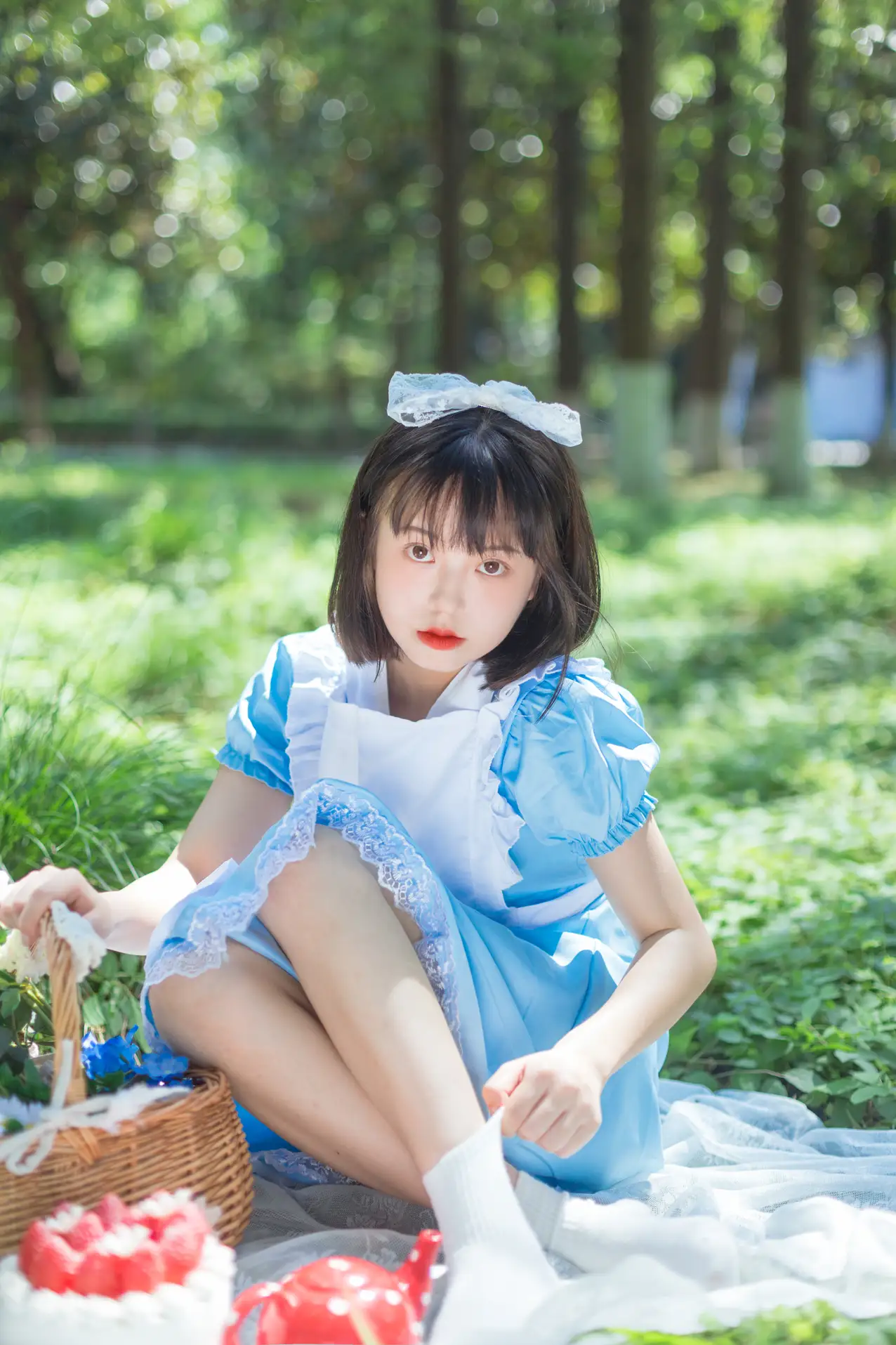 [艺图语] 2022.08.05 Vol.1628 – 雏菊和草莓 哈吉麻花#[32P]-9