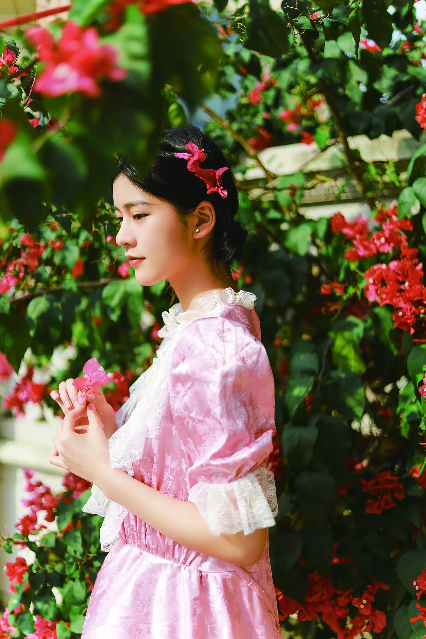 [艺图语] 2022.09.12 Vol.1932 – 三角梅与少女 欣慧#[21P]-1