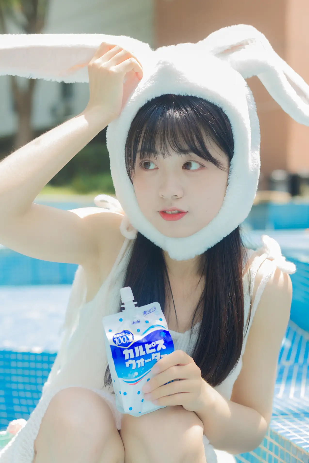 [艺图语] 2022.07.09 Vol.1429 – 夏日泳池的兔子 可爱泡泡呀#[36P]-8