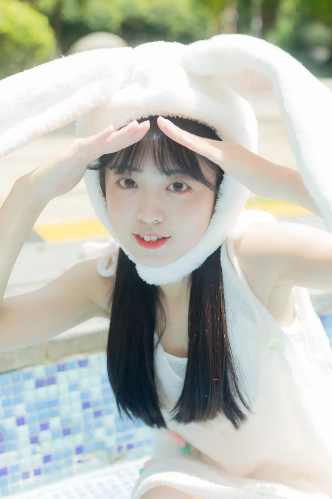 [艺图语] 2022.07.09 Vol.1429 – 夏日泳池的兔子 可爱泡泡呀#[36P]-1