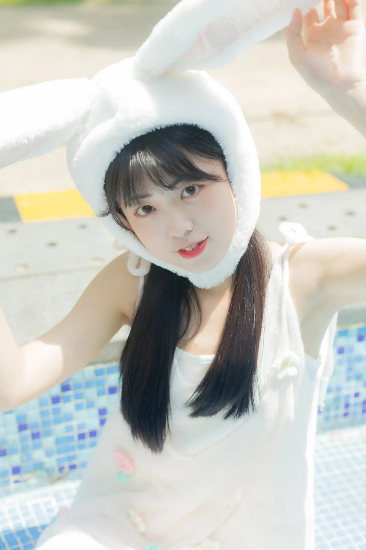 [艺图语] 2022.07.09 Vol.1429 – 夏日泳池的兔子 可爱泡泡呀#[36P]-2