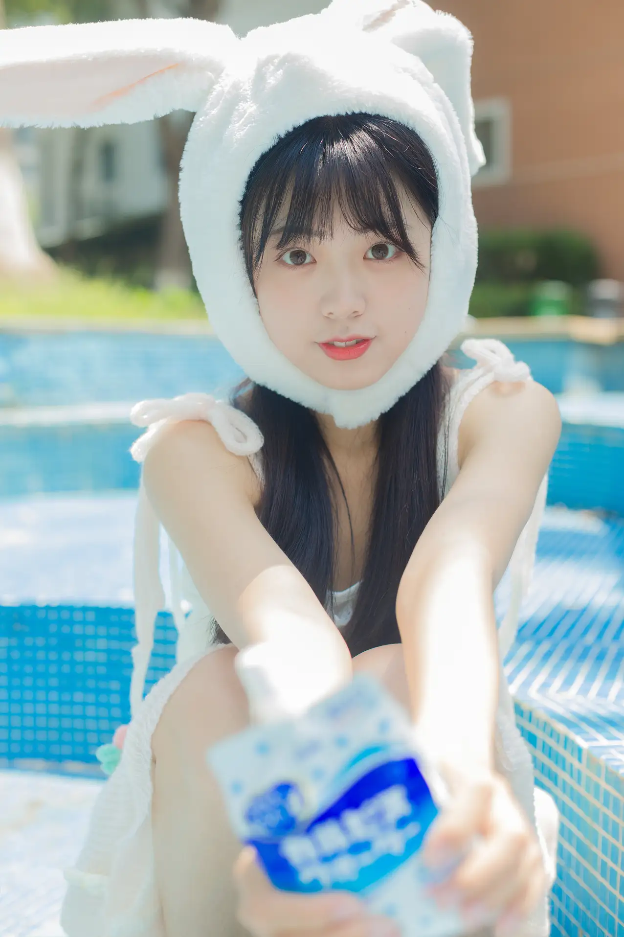 [艺图语] 2022.07.09 Vol.1429 – 夏日泳池的兔子 可爱泡泡呀#[36P]-9