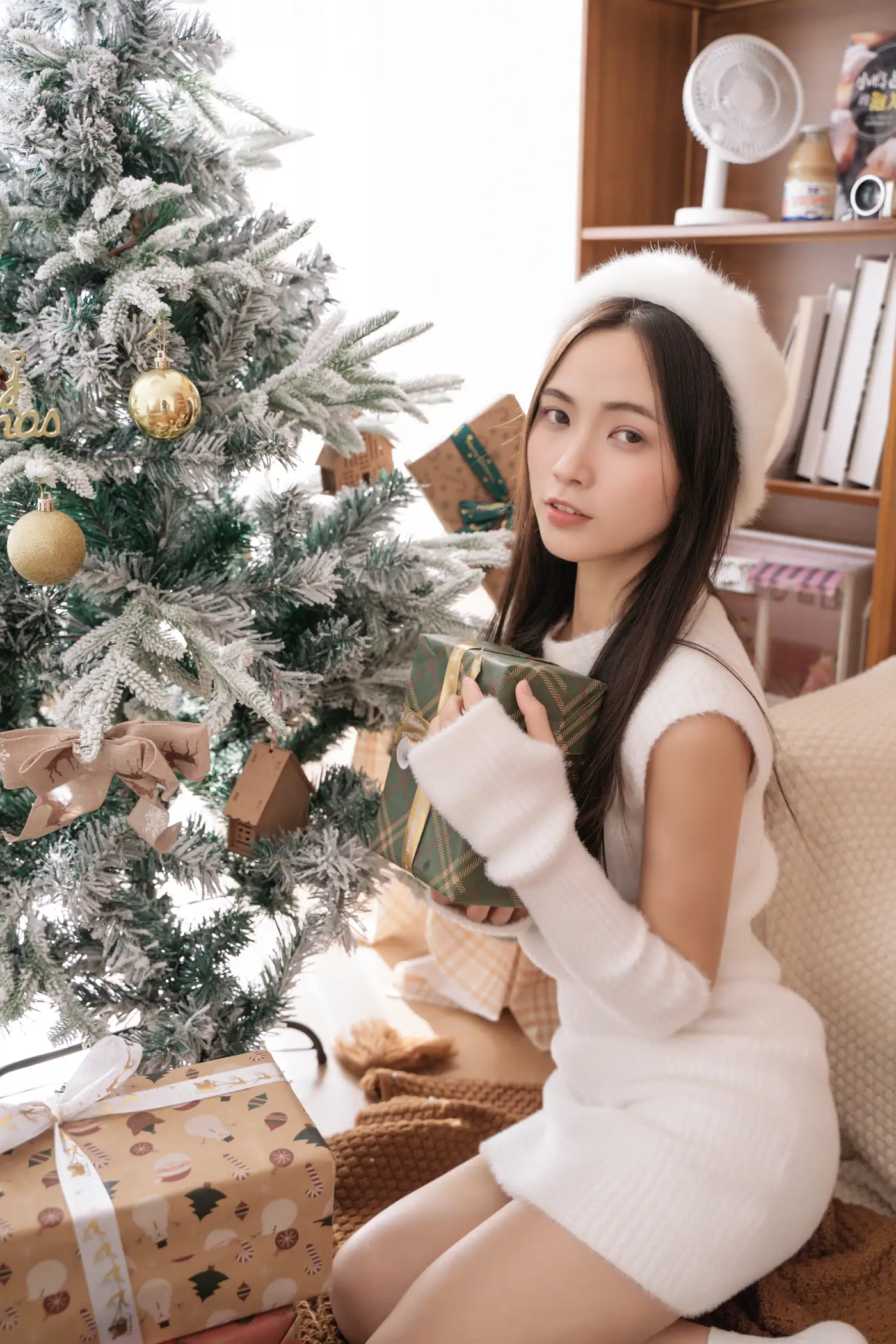 [艺图语] 2022.02.07 Vol.763 – 圣诞物语 老猪#[22P]-1