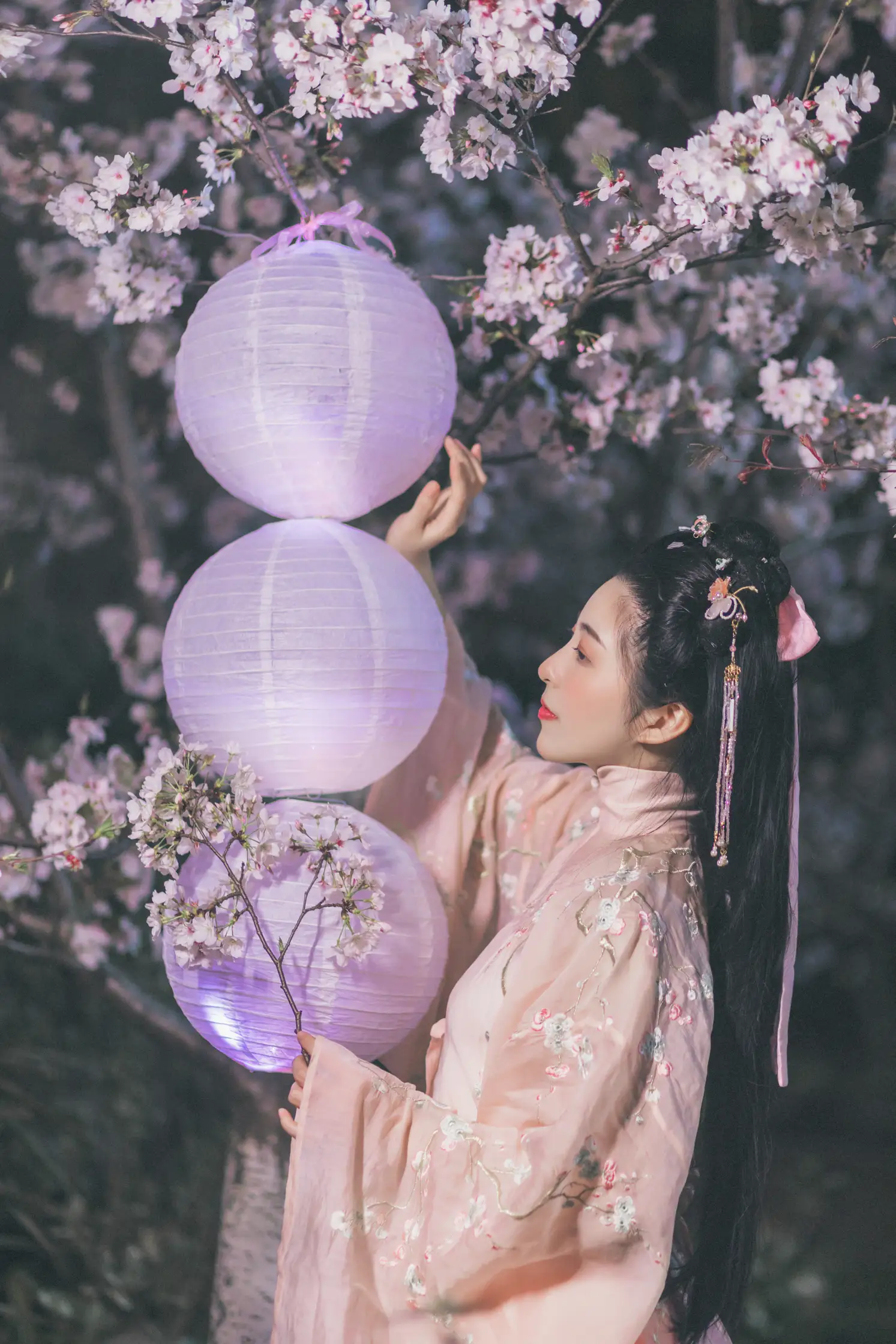 [艺图语] 2022.08.02 Vol.1607 – 夜樱 秘制大何酱#[25P]-6