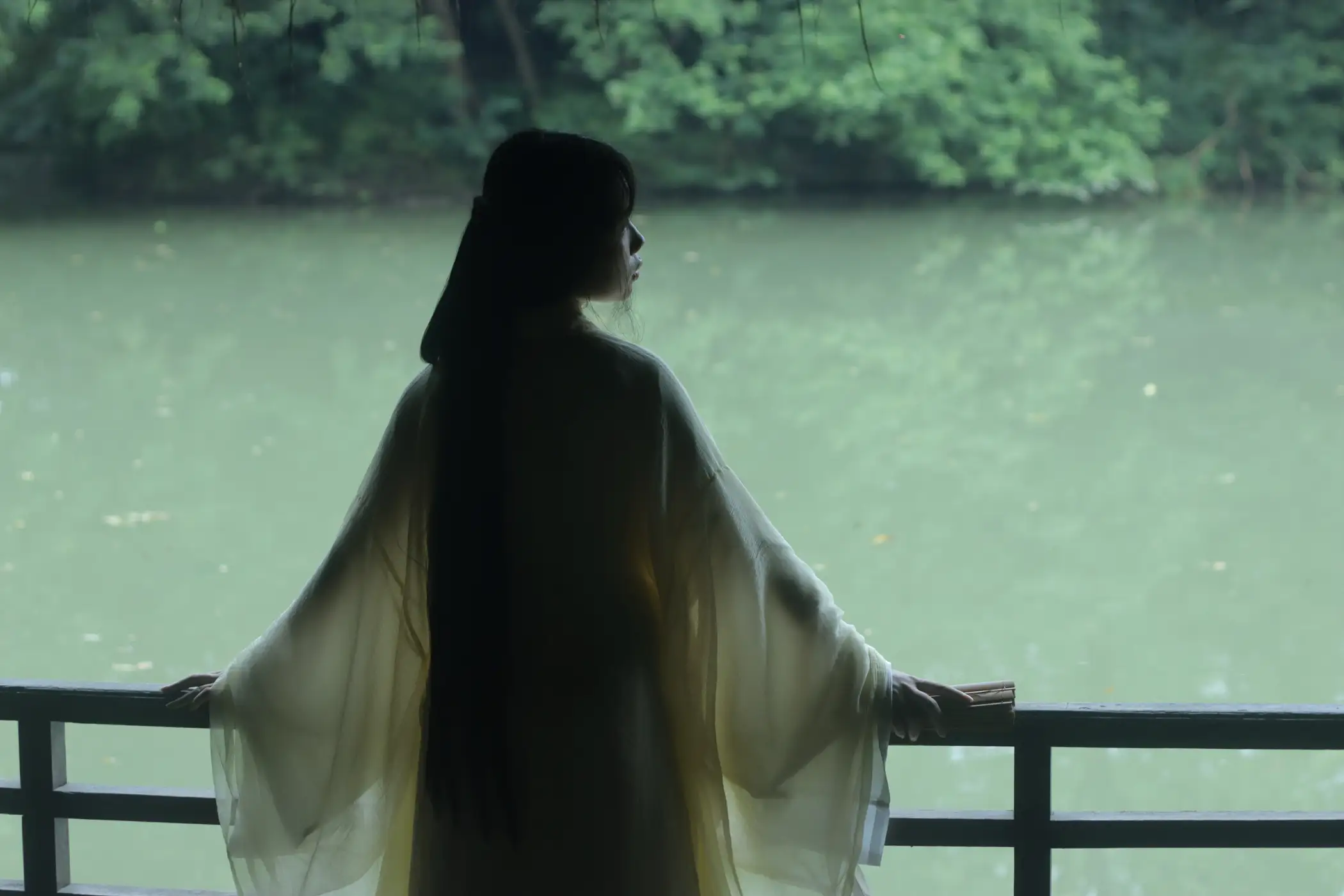 [艺图语] 2022.08.24 Vol.1780 – 江南曲 一只高高#[23P]-1