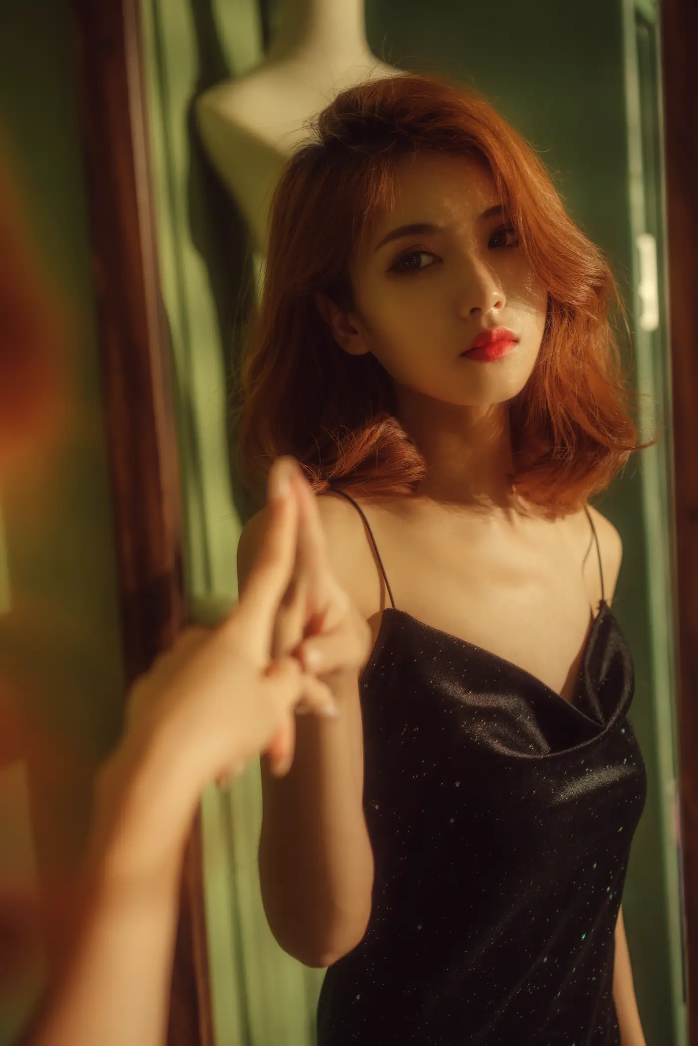 [艺图语] 2021.10.22 Vol.381 – 今夜派对 素素#[18P]-6