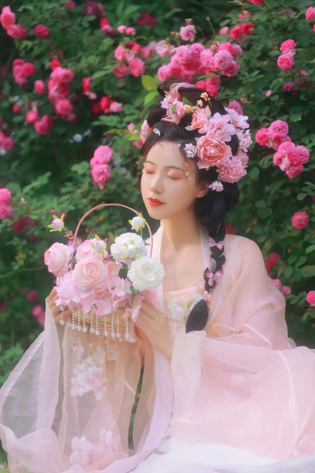 [艺图语] 2022.06.18 Vol.1217 – 蔷薇花神 笑笑#[35P]-1