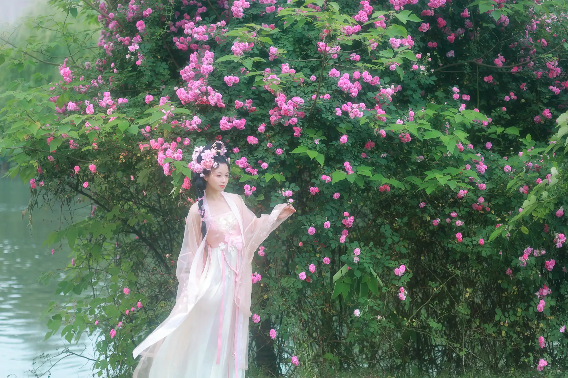 [艺图语] 2022.06.18 Vol.1217 – 蔷薇花神 笑笑#[35P]-10