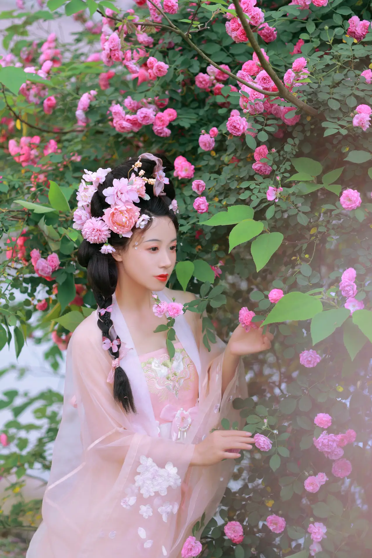 [艺图语] 2022.06.18 Vol.1217 – 蔷薇花神 笑笑#[35P]-1
