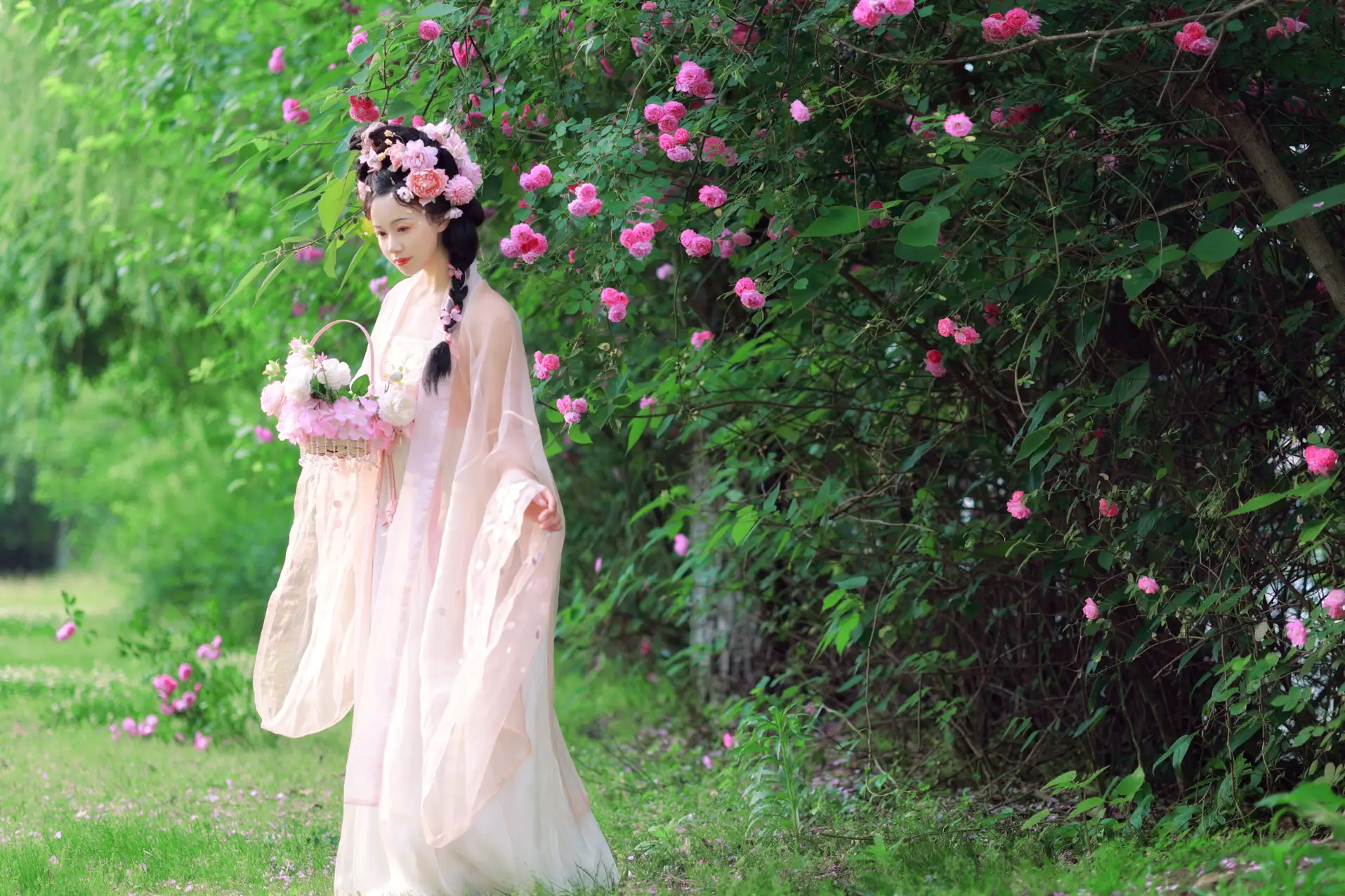 [艺图语] 2022.06.18 Vol.1217 – 蔷薇花神 笑笑#[35P]-3
