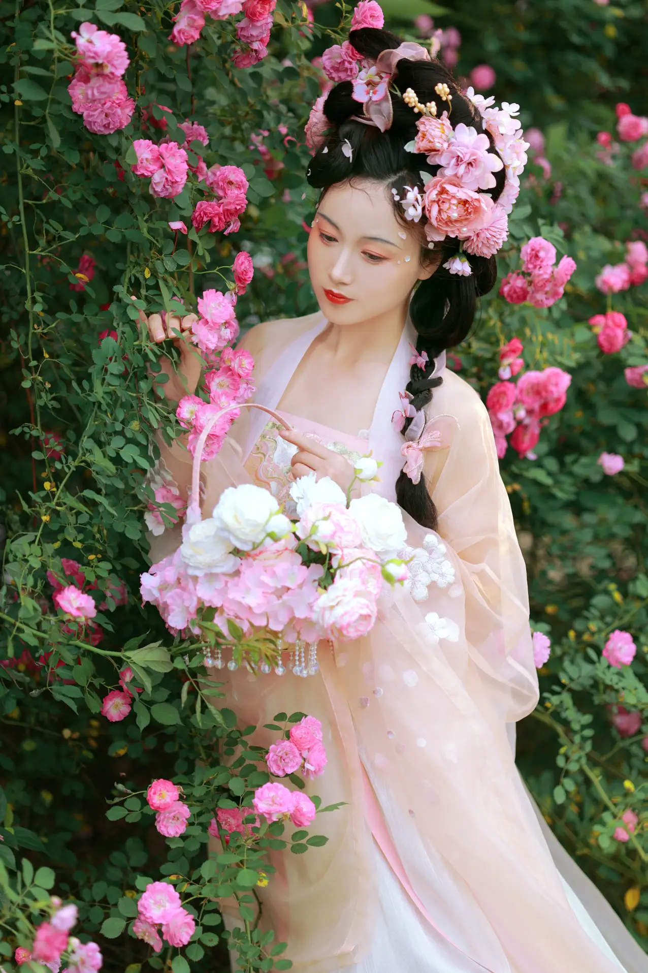 [艺图语] 2022.06.18 Vol.1217 – 蔷薇花神 笑笑#[35P]-2