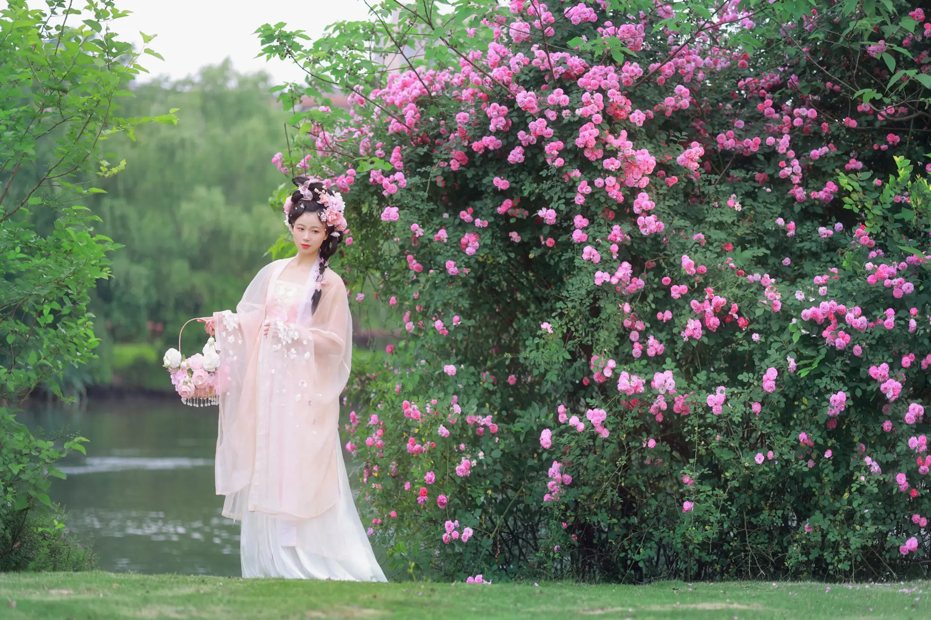[艺图语] 2022.06.18 Vol.1217 – 蔷薇花神 笑笑#[35P]-5