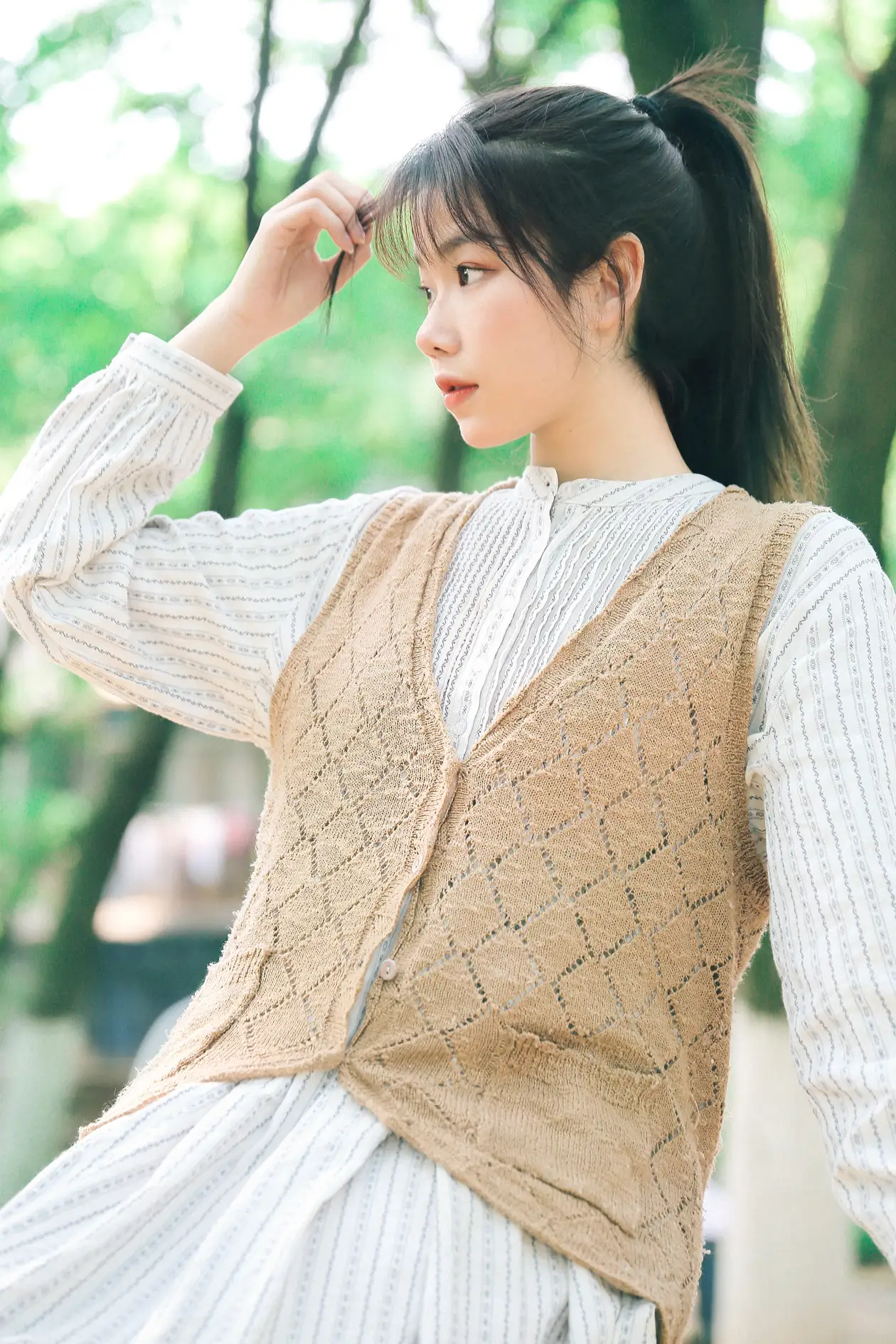 [艺图语] 2022.05.18 Vol.0921 – 夏末微风 紫傲#[25P]-1
