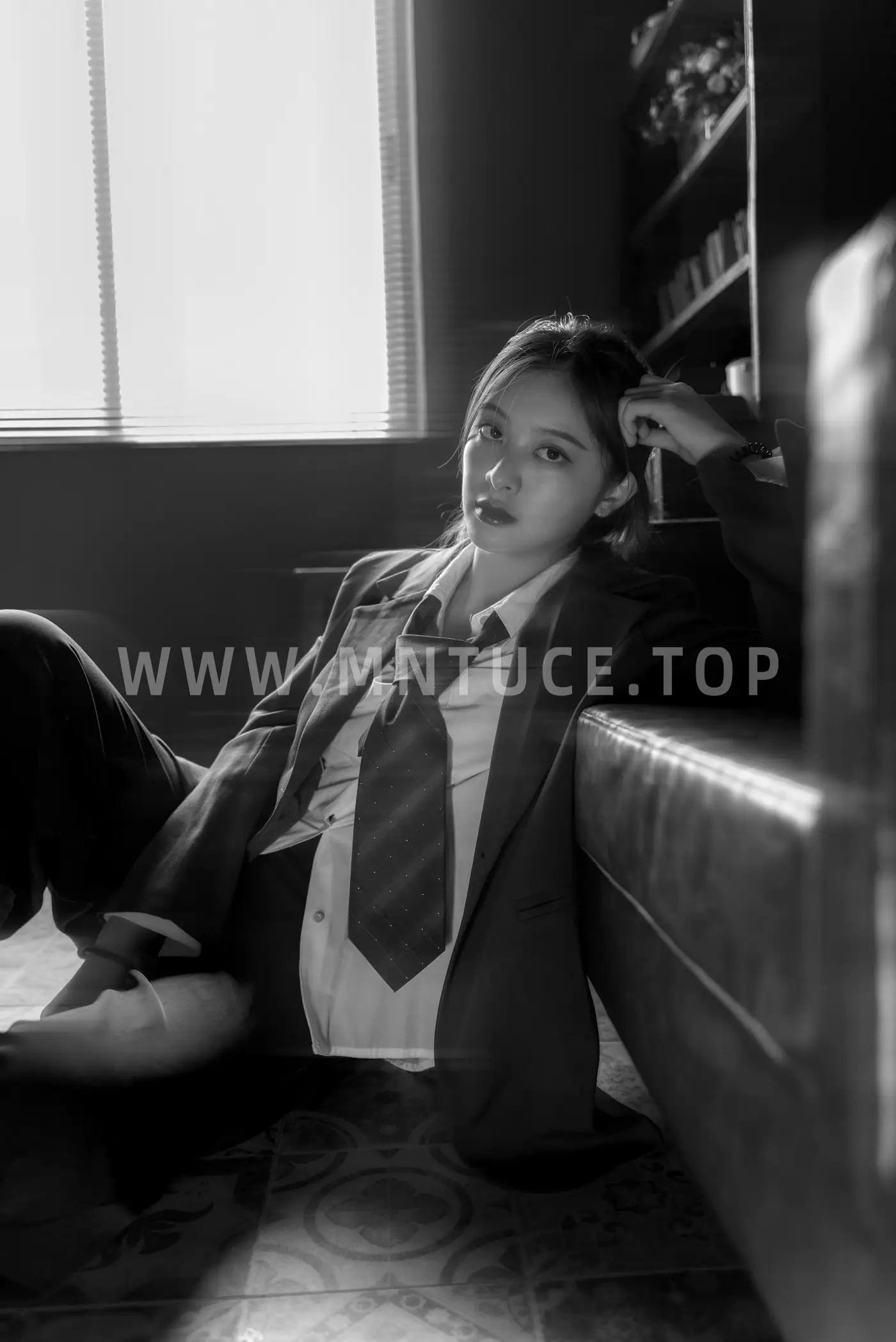 [艺图语] 2022.01.17 Vol.664 – 黑白视觉 布偶#[22P]-10