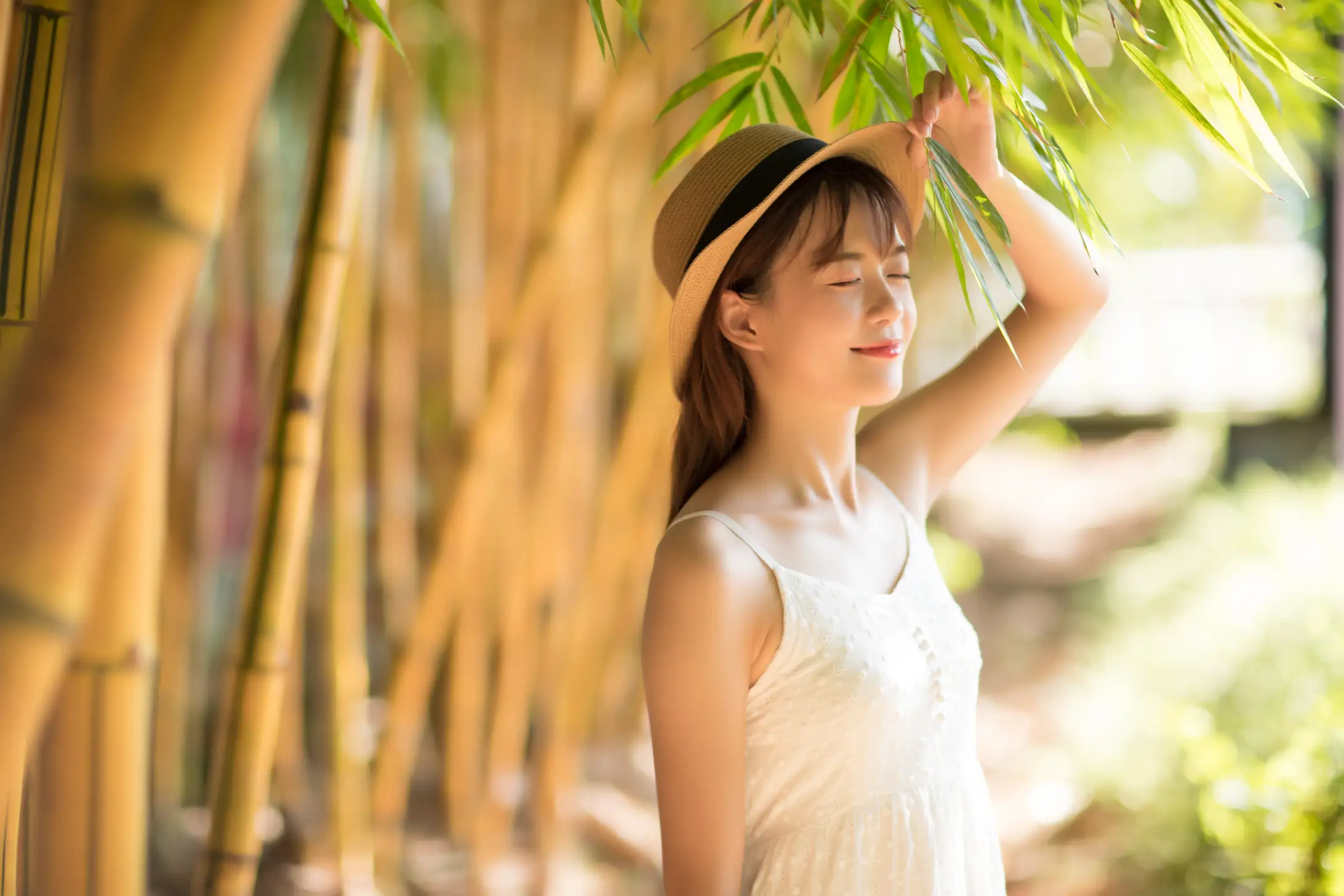 [艺图语] 2021.08.23 Vol.163 – 光照进的地方 晓颖#[23P]-1