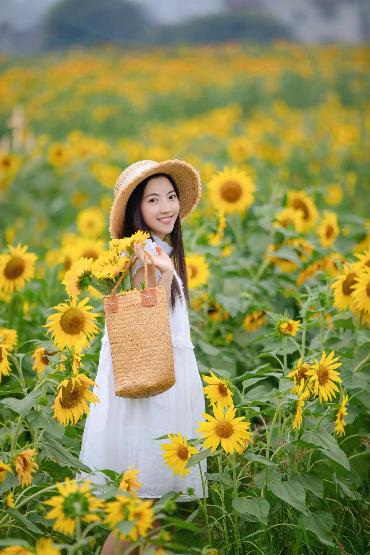[艺图语] 2022.08.22 Vol.1766 – 向日葵女孩 栗子#[22P]-3