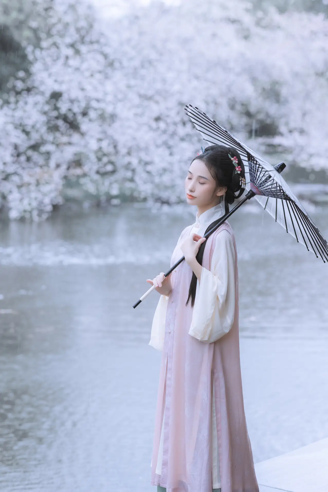 [艺图语] 2022.05.25 Vol.0984 – 雨樱花 眸小妖#[46P]-10